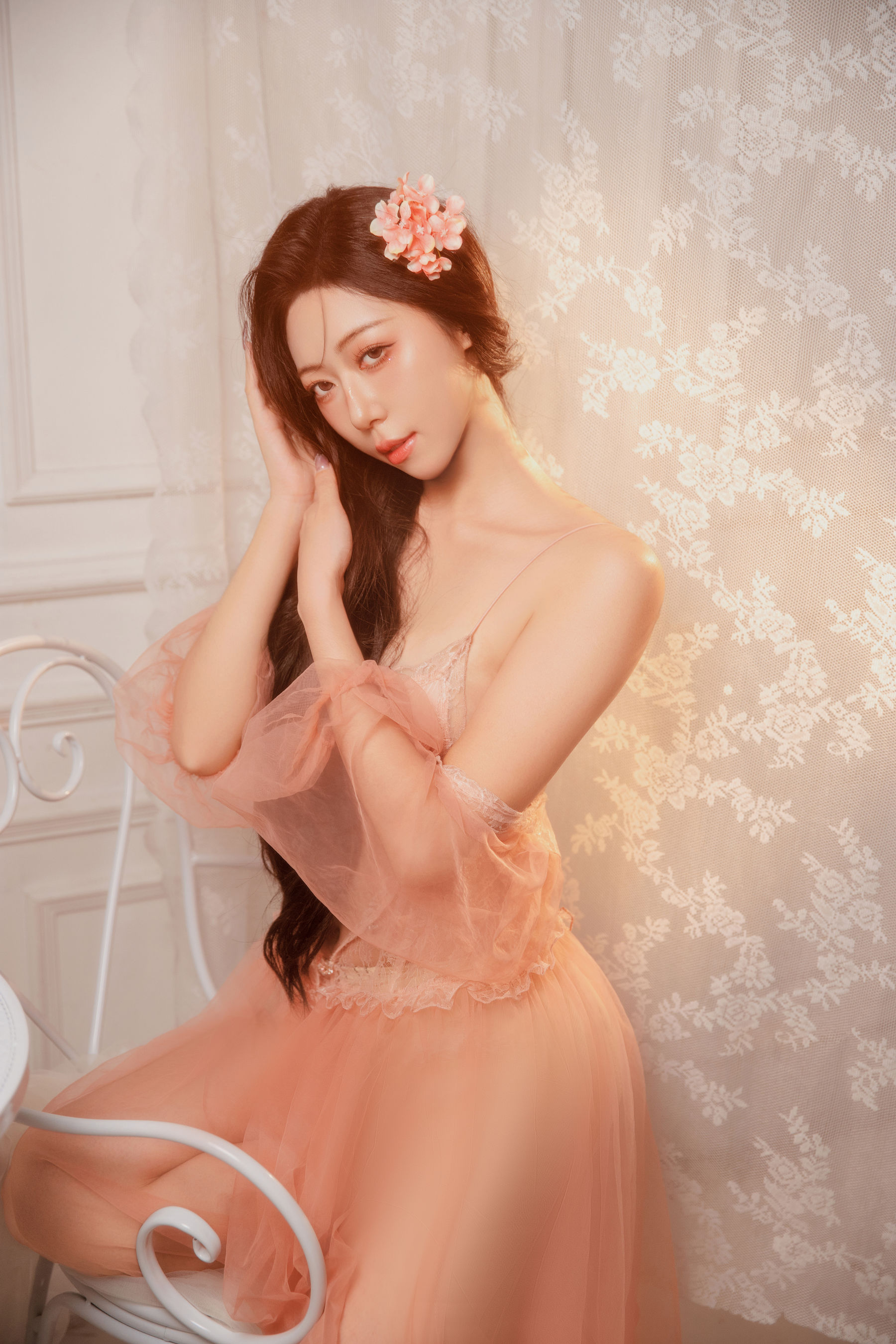 动漫博主 Money冷冷 - 仙女粉氛围感写真/(30P)