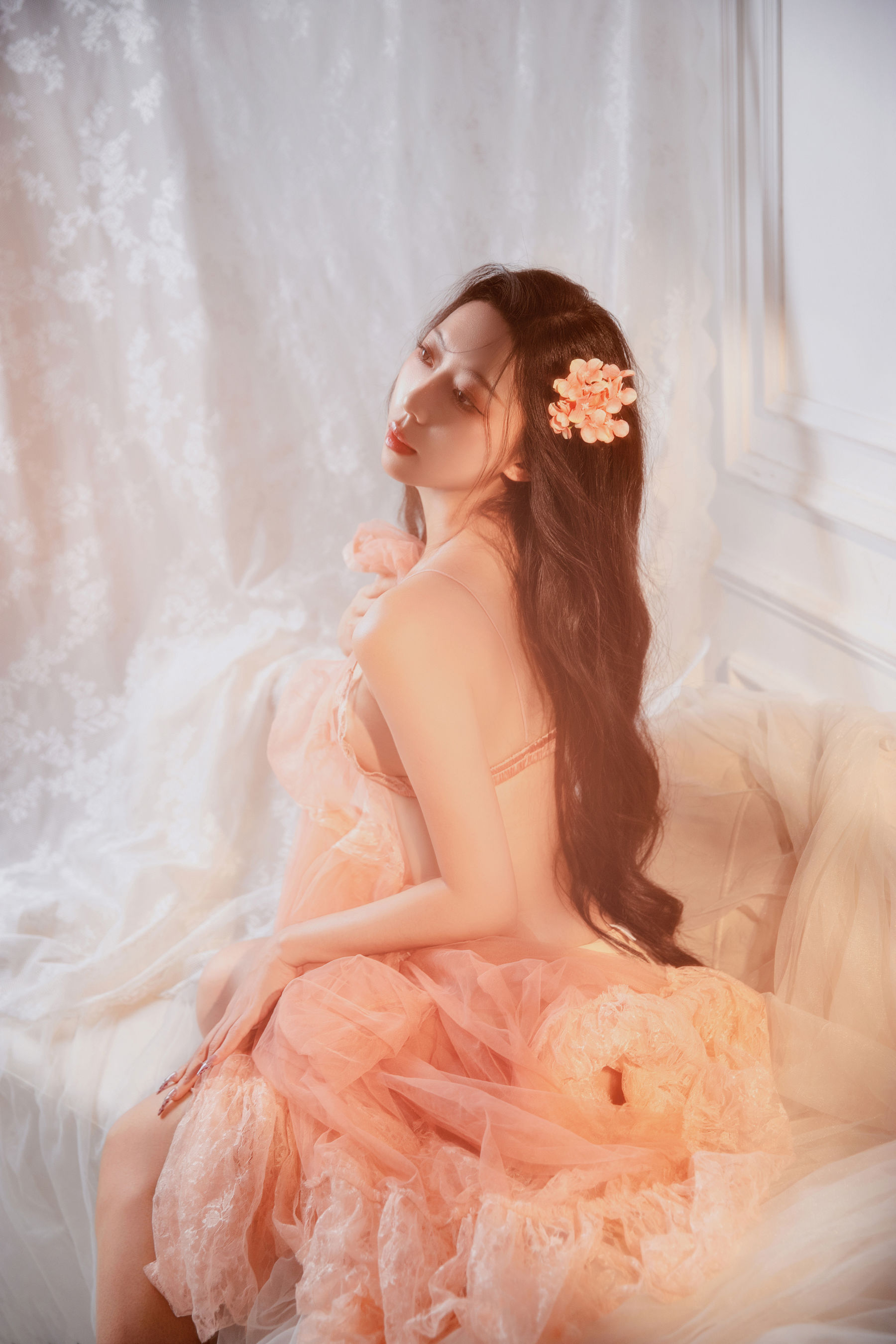 动漫博主 Money冷冷 - 仙女粉氛围感写真/(30P)