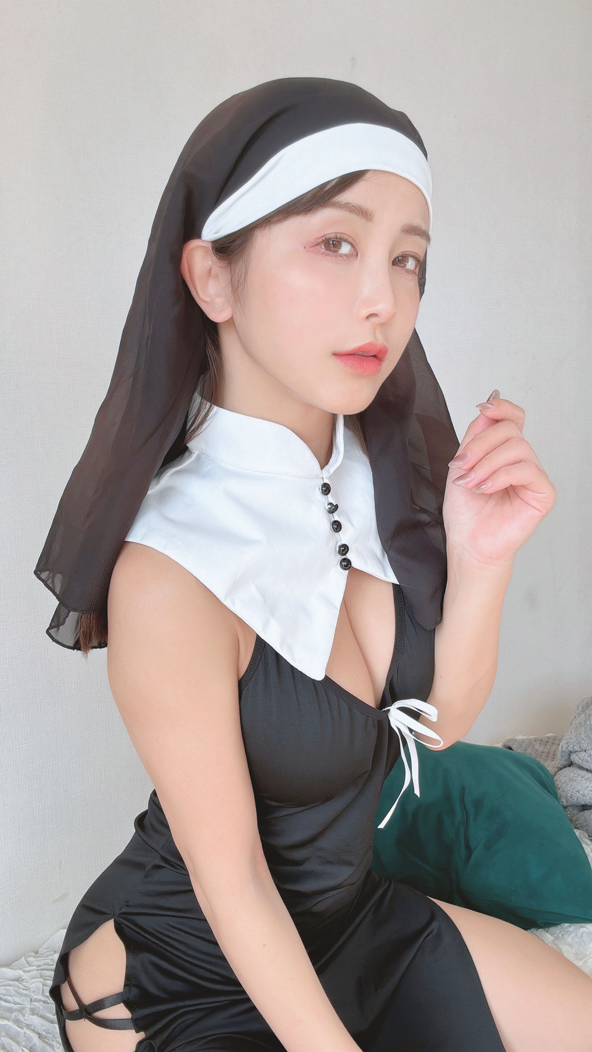 いくみ – (193iKkyu3) [Fantia] 2024年11月 Will You Confess to the Nun/(35P)