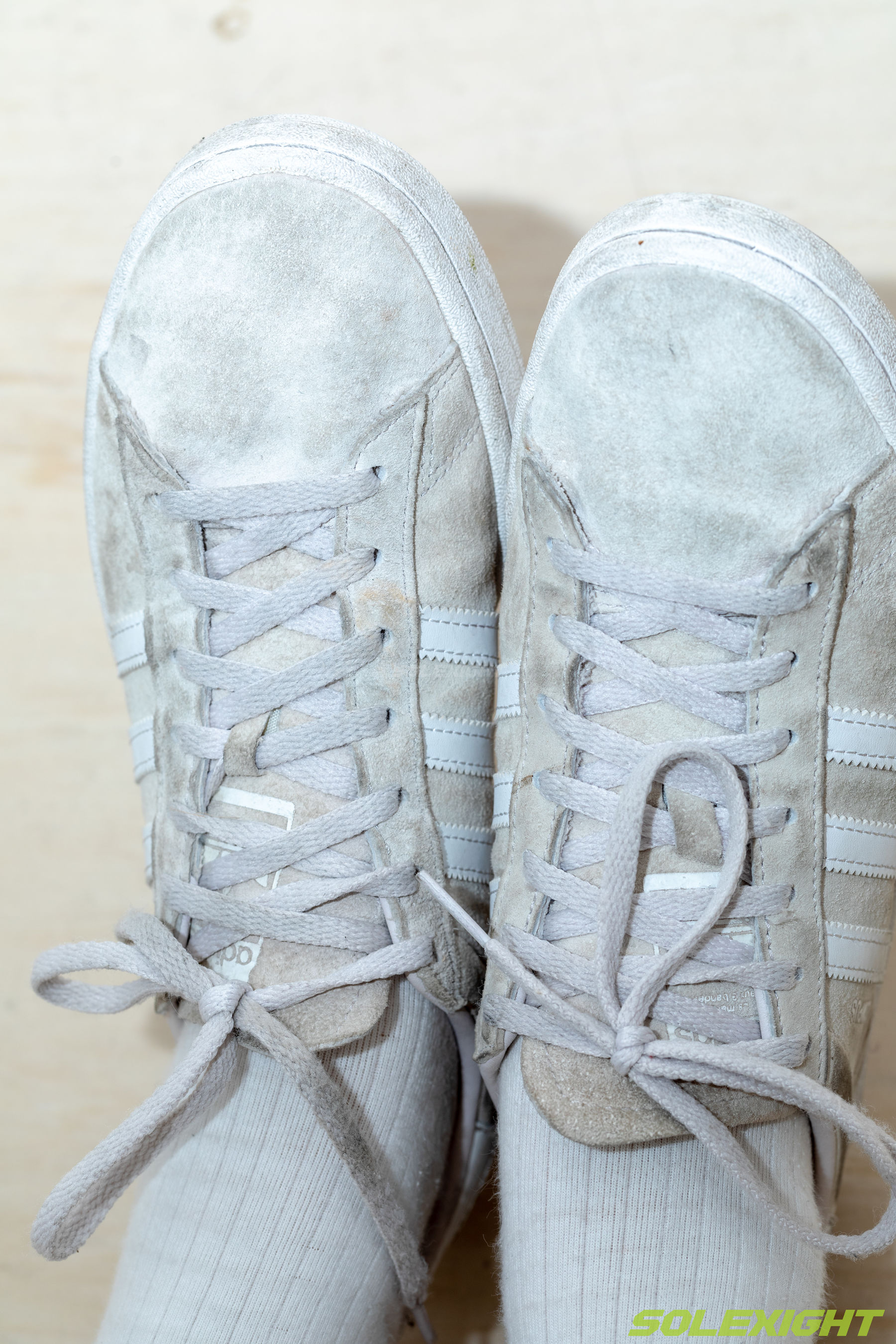 台湾solexight足控福利 - Dora 脏臭白袜 丝袜 臭鞋/(90P)