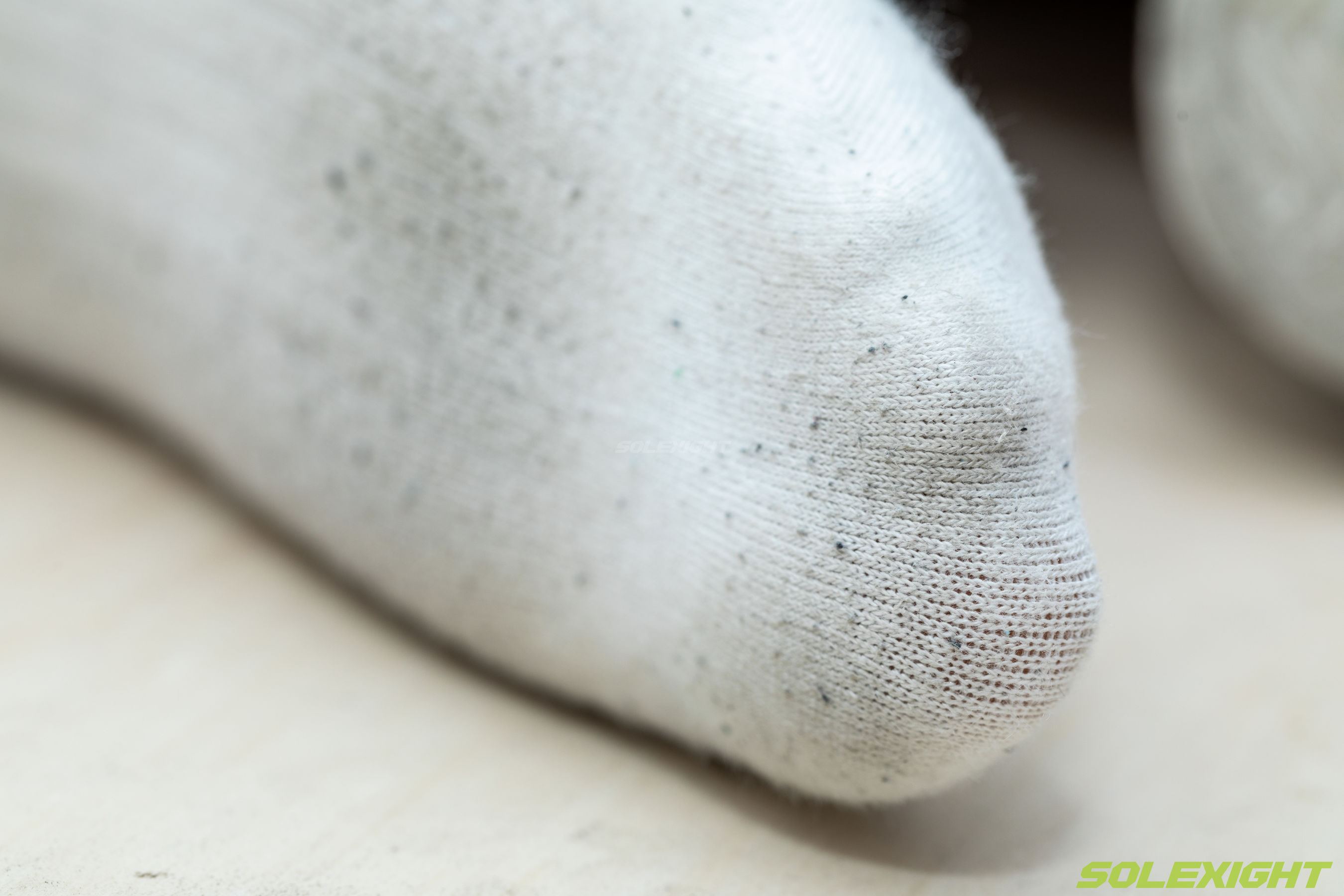 台湾solexight足控福利 - Dora 脏臭白袜 丝袜 臭鞋/(90P)