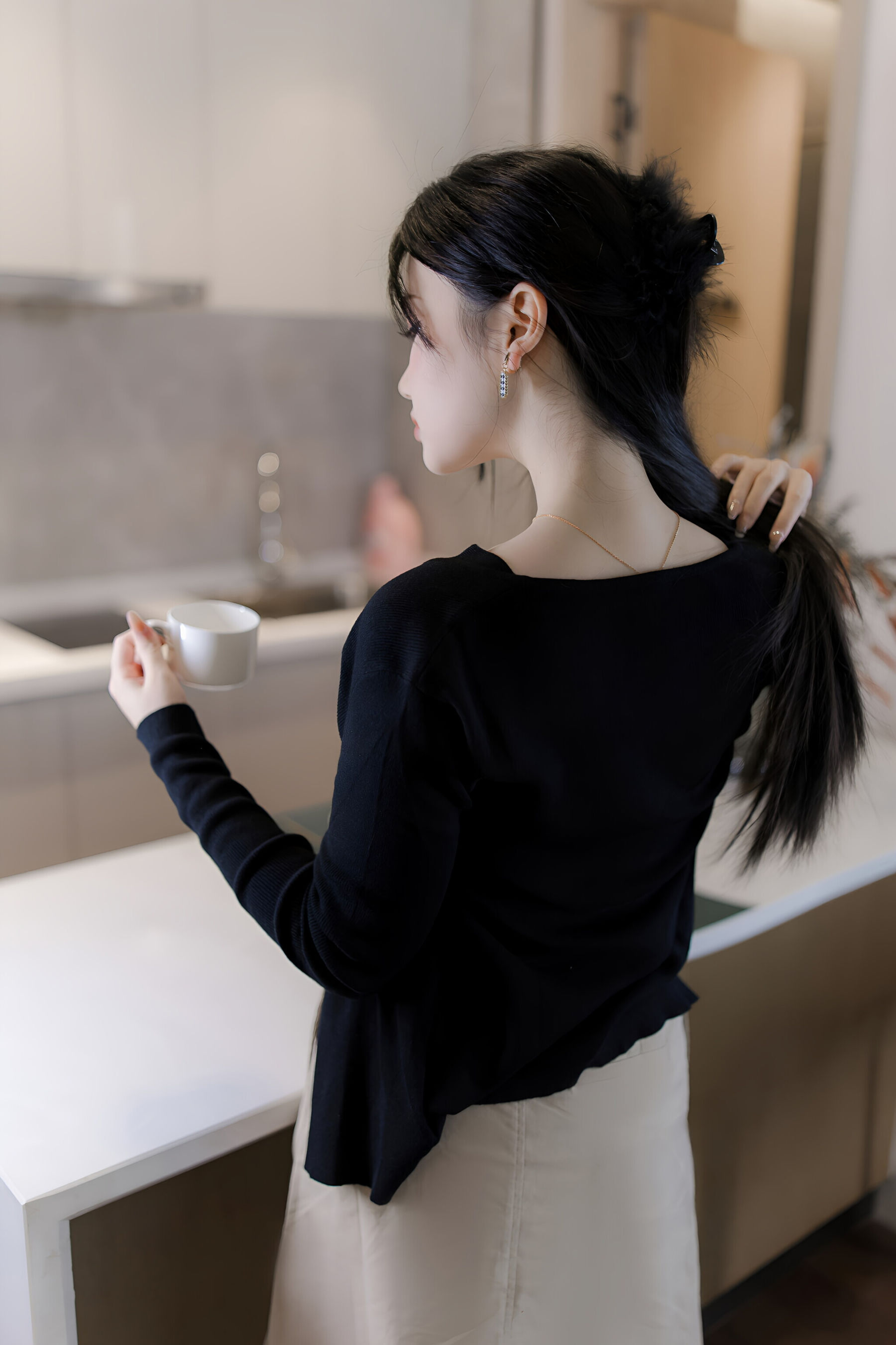 动漫博主 雪晴Astra - OL大姐姐/(86P)