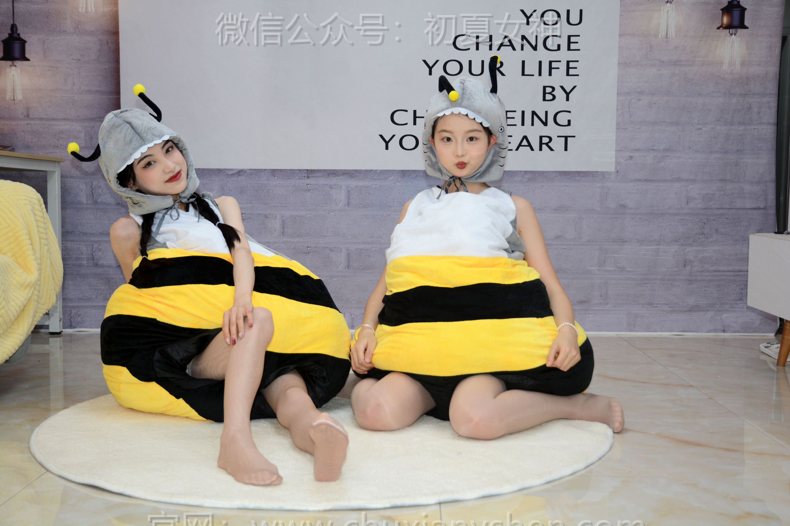 初夏女神 No.271 柒柒&双双 两只小蜜蜂/(140P)