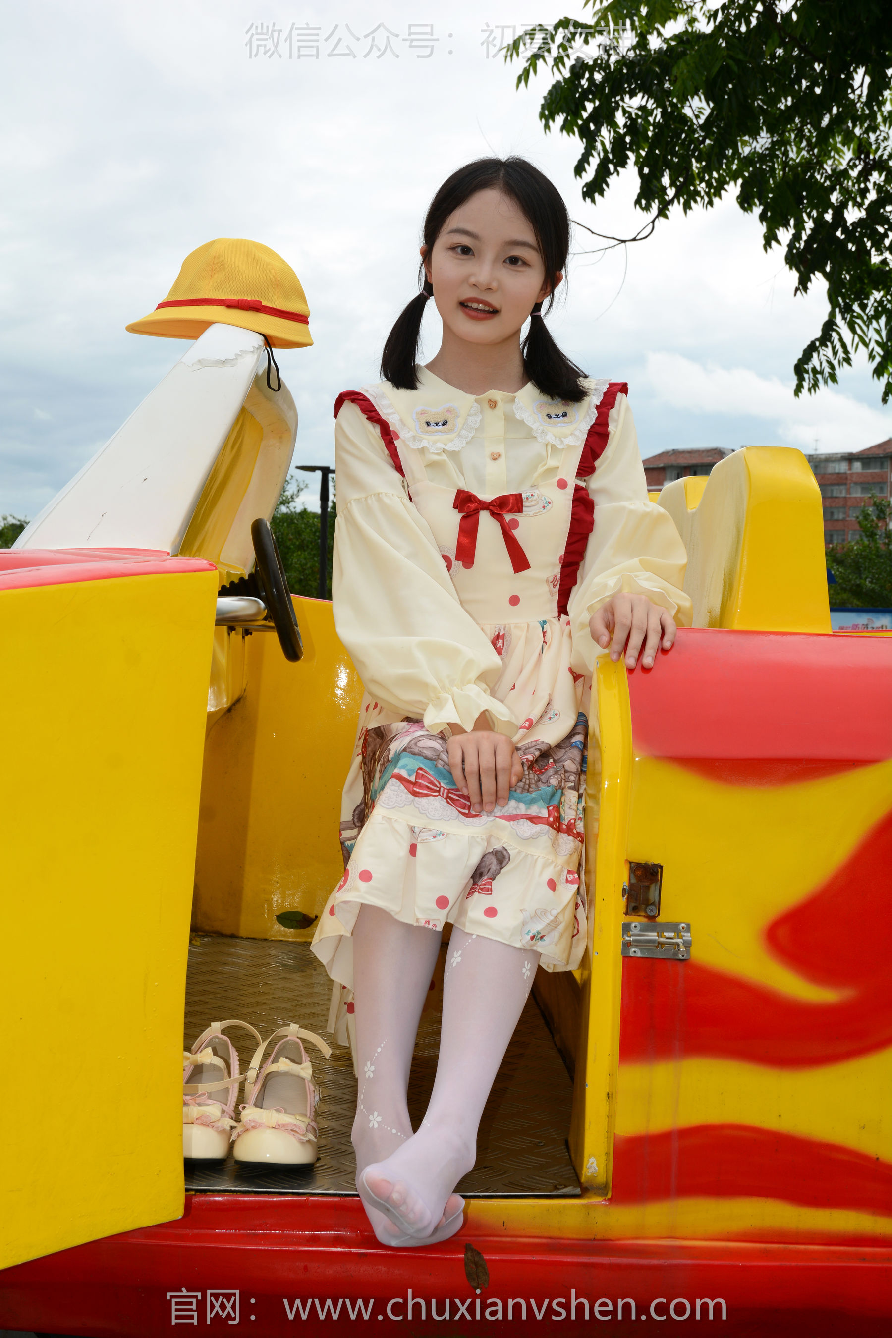 初夏女神 No.269 双双 逛游乐场/(140P)