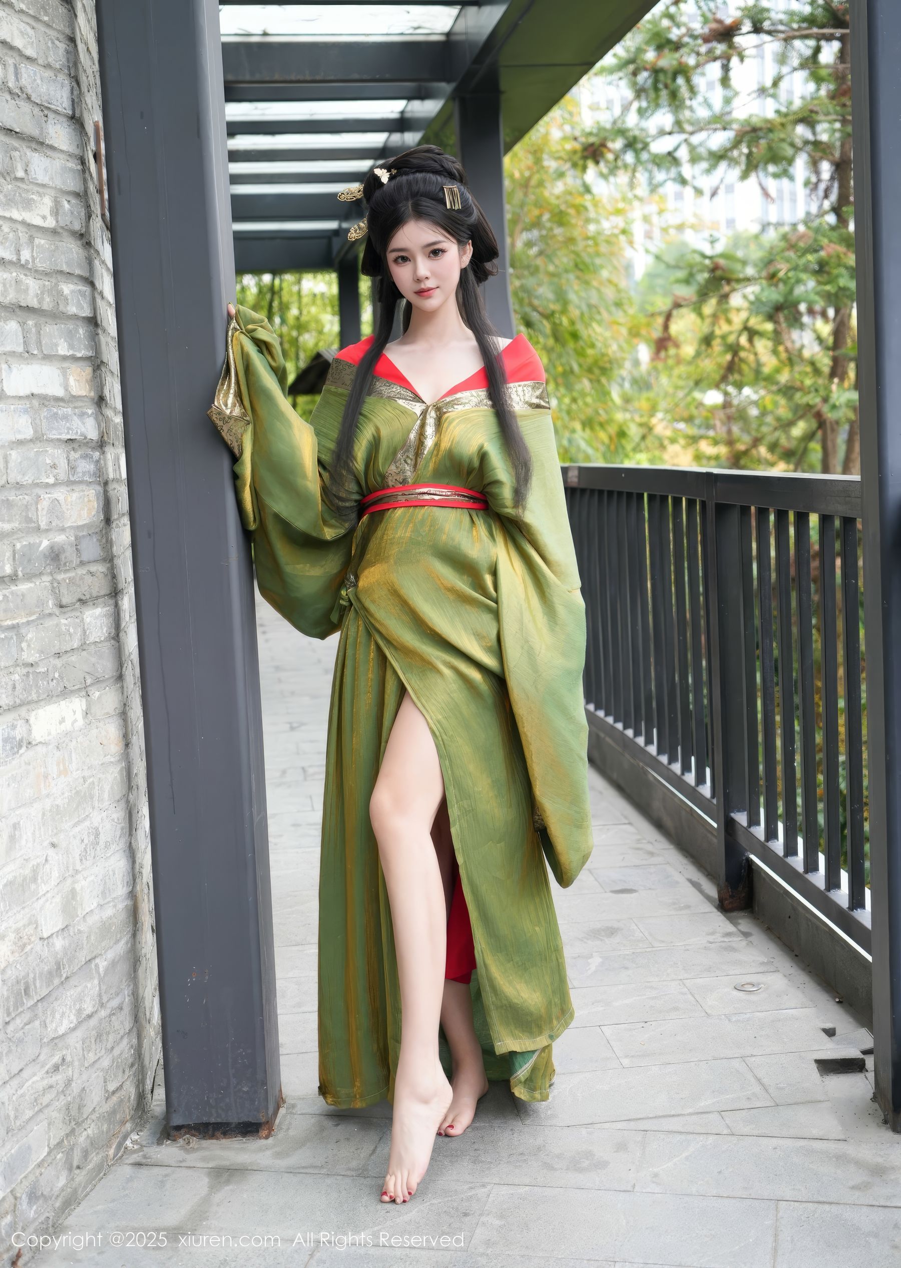 [秀人XiuRen] 2025.04.09 No.10126 雪糕CiCi/(68P)