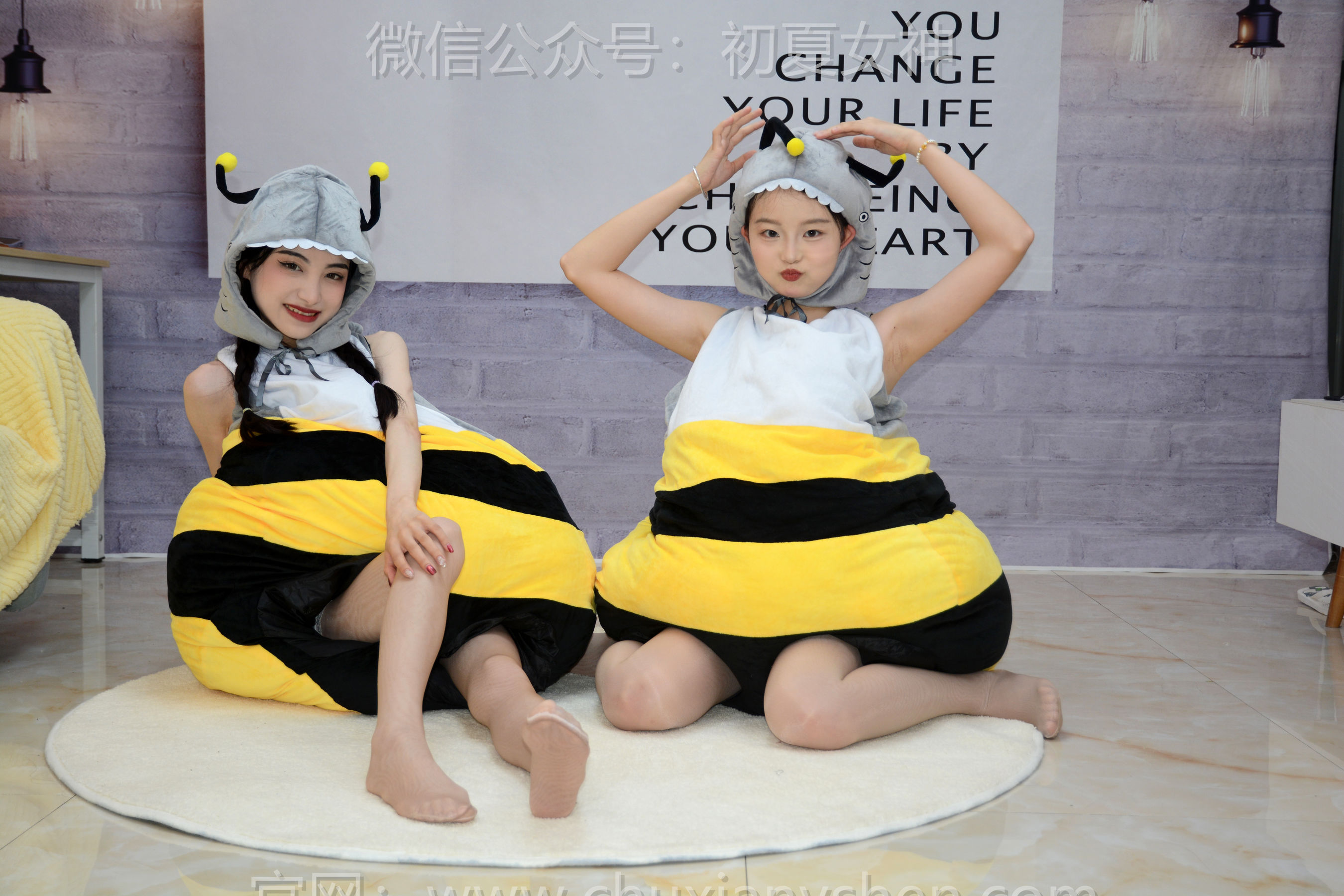 初夏女神 No.271 柒柒&双双 两只小蜜蜂/(140P)