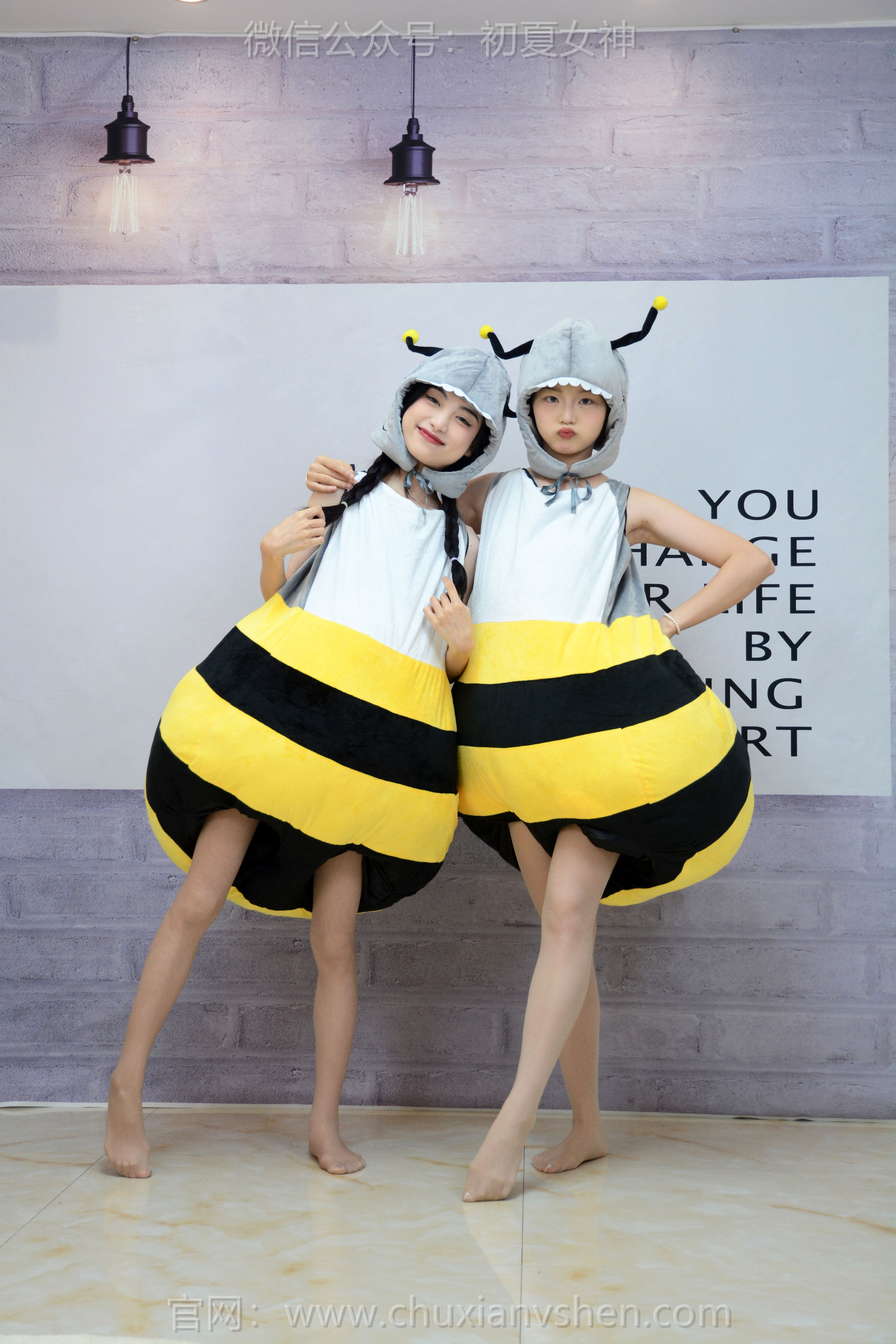 初夏女神 No.271 柒柒&双双 两只小蜜蜂/(140P)