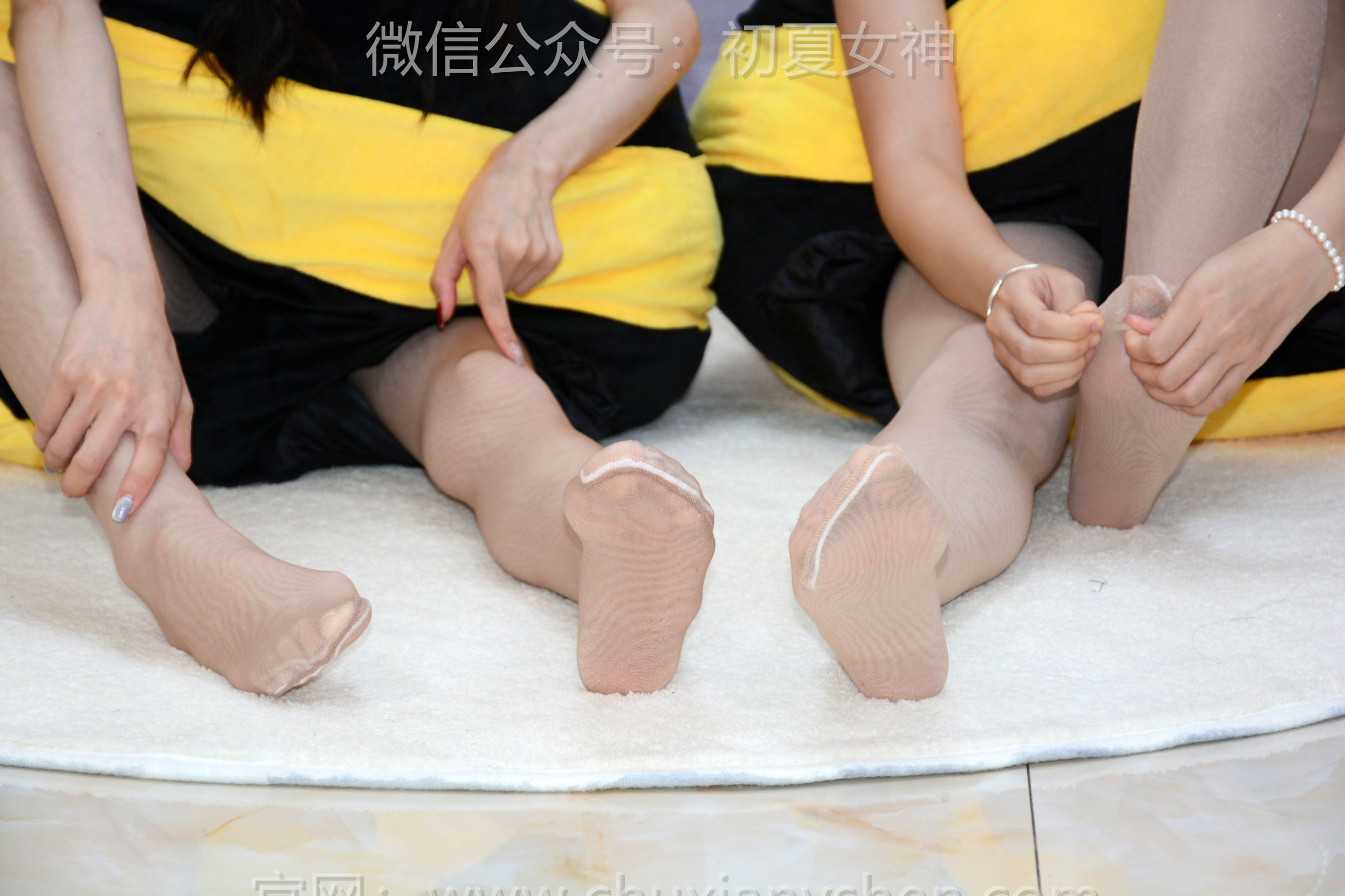 初夏女神 No.271 柒柒&双双 两只小蜜蜂/(140P)