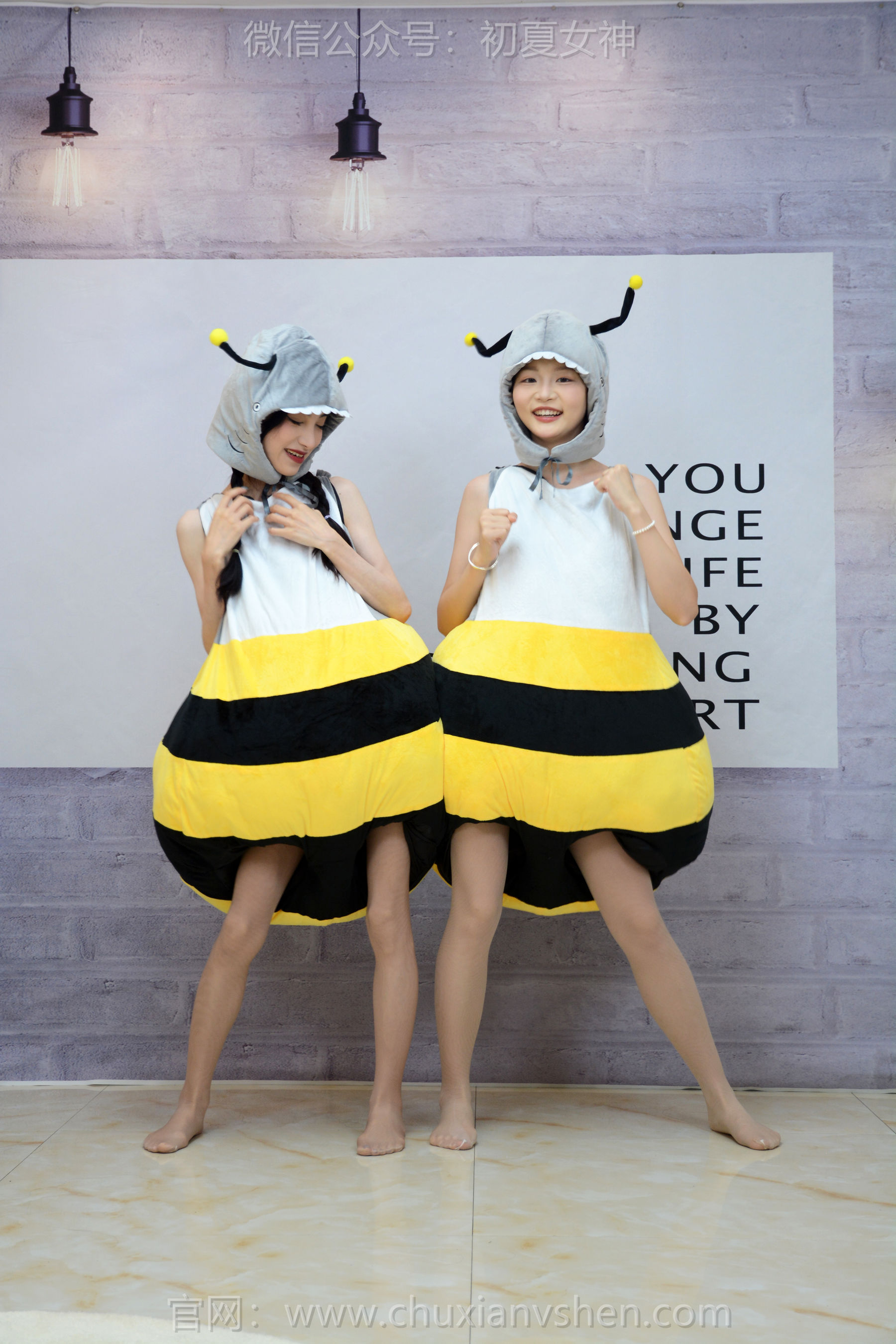 初夏女神 No.271 柒柒&双双 两只小蜜蜂/(140P)