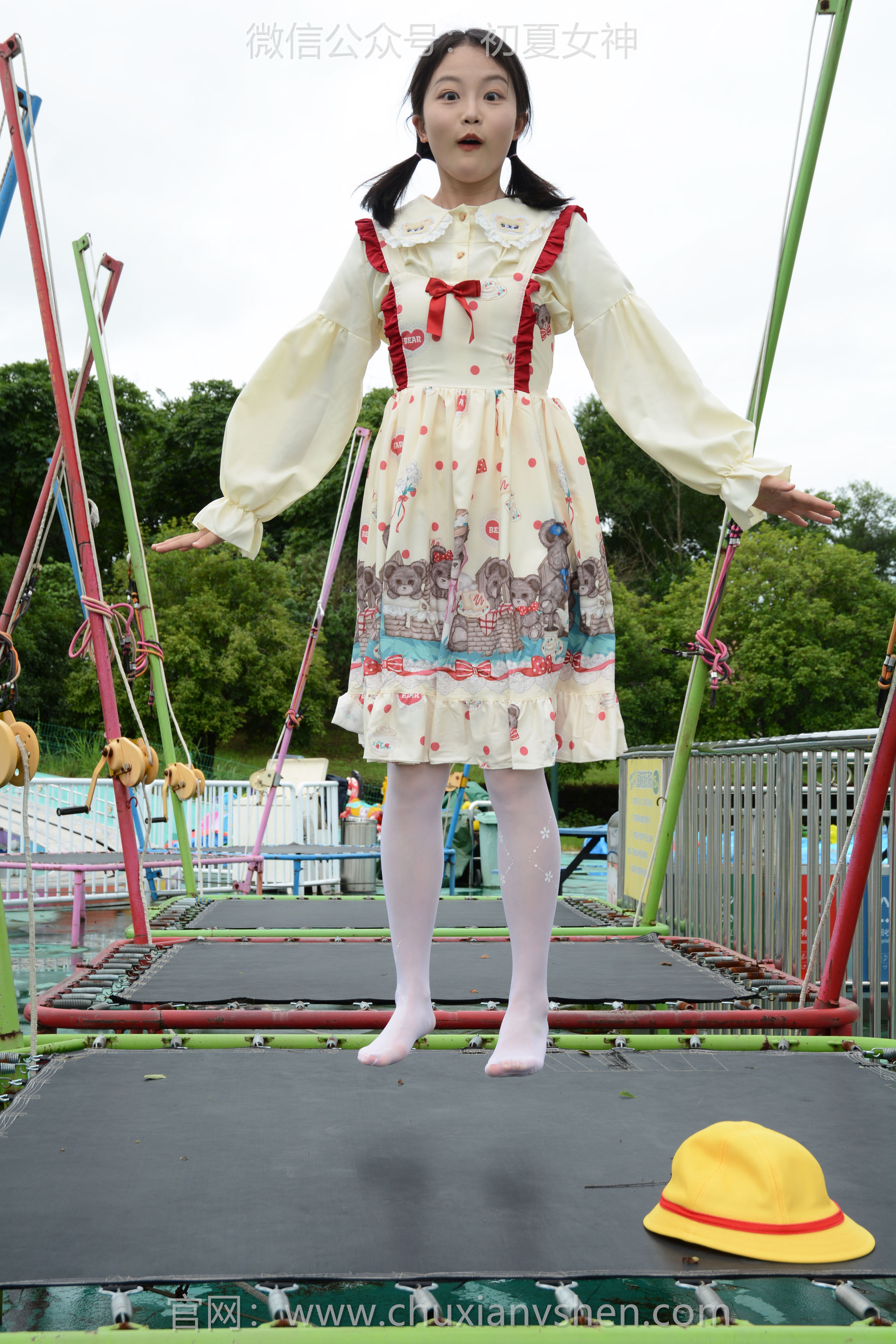 初夏女神 No.269 双双 逛游乐场/(140P)