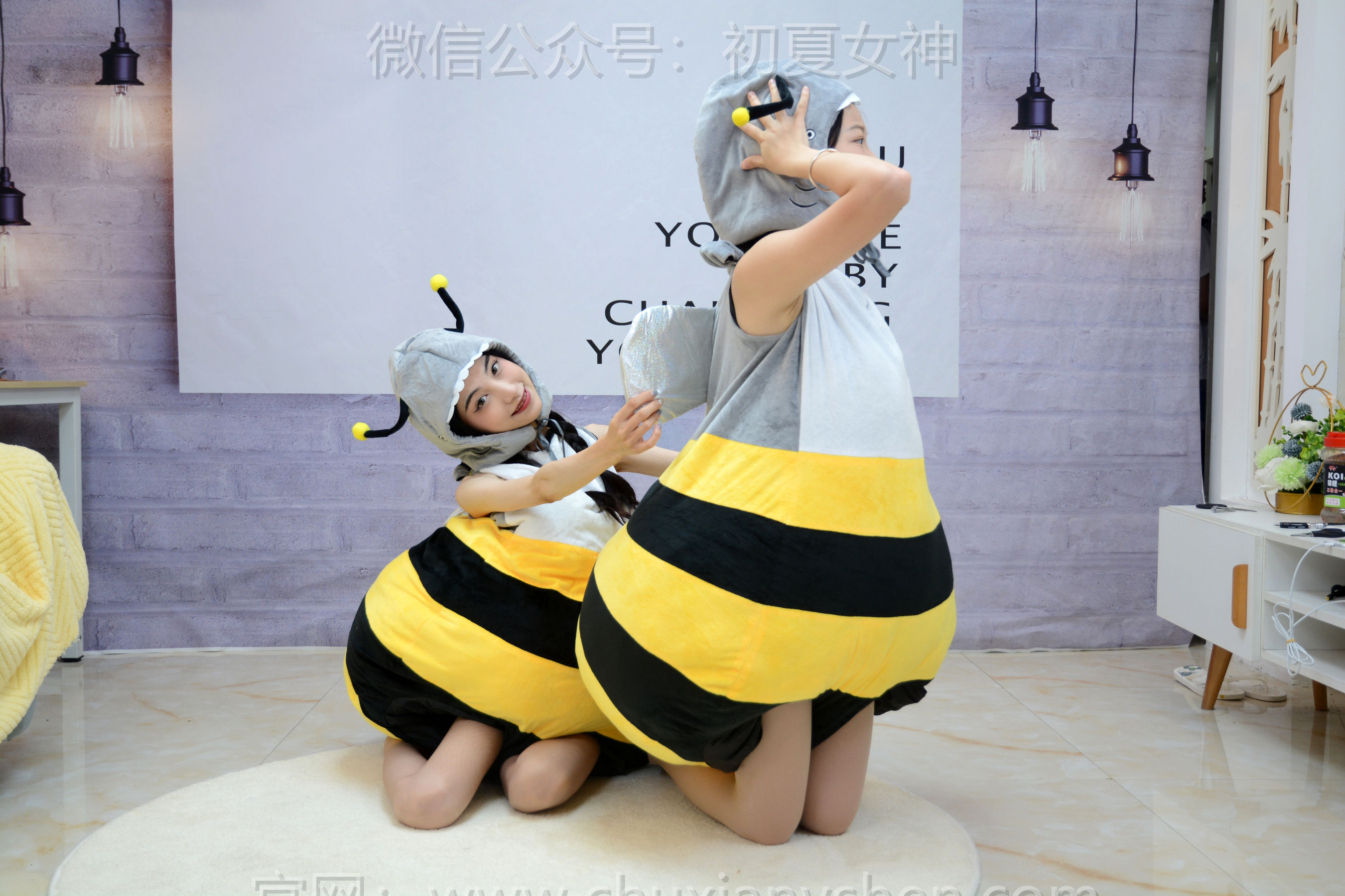 初夏女神 No.271 柒柒&双双 两只小蜜蜂/(140P)