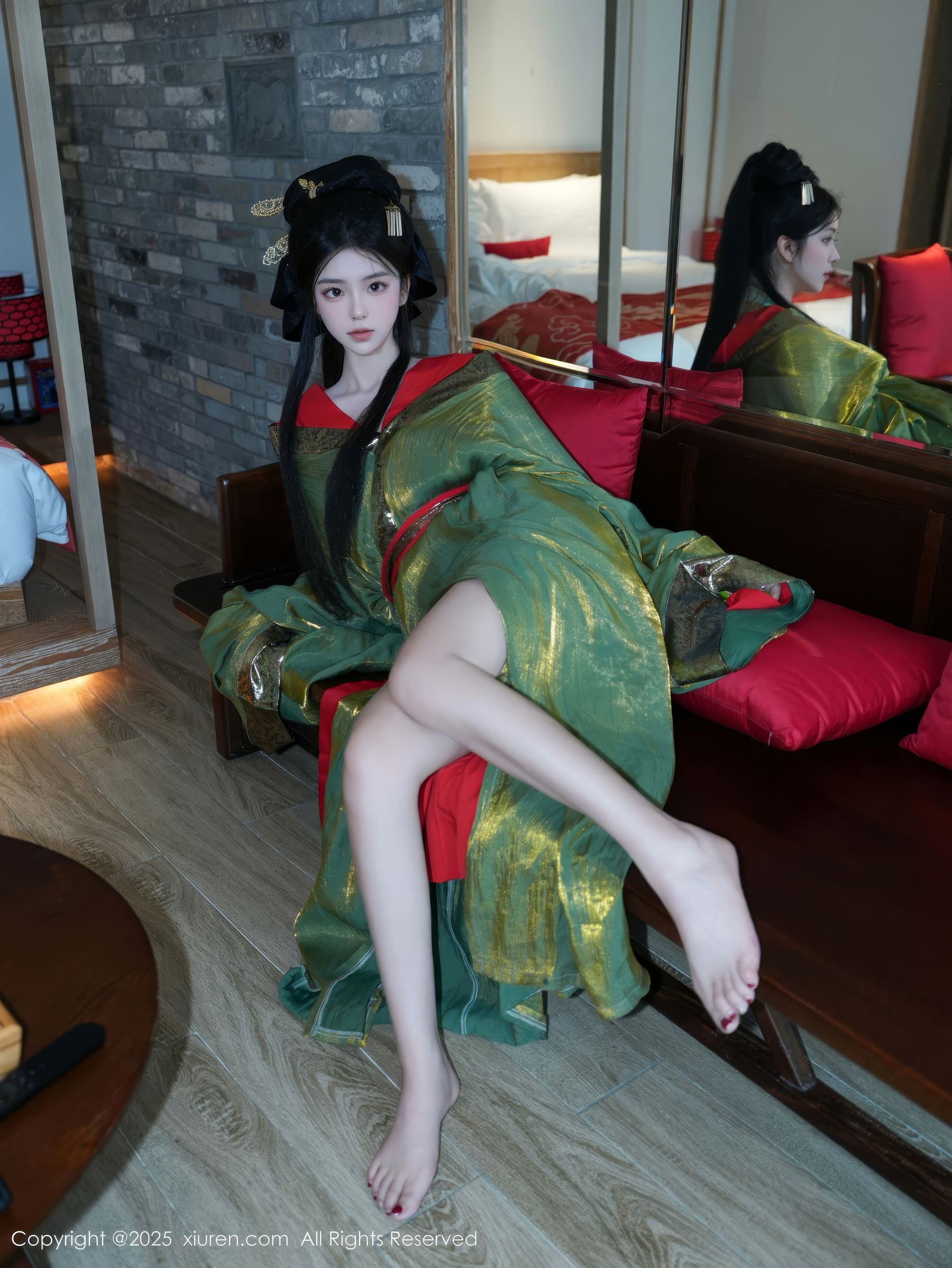 [秀人XiuRen] 2025.04.09 No.10126 雪糕CiCi/(68P)