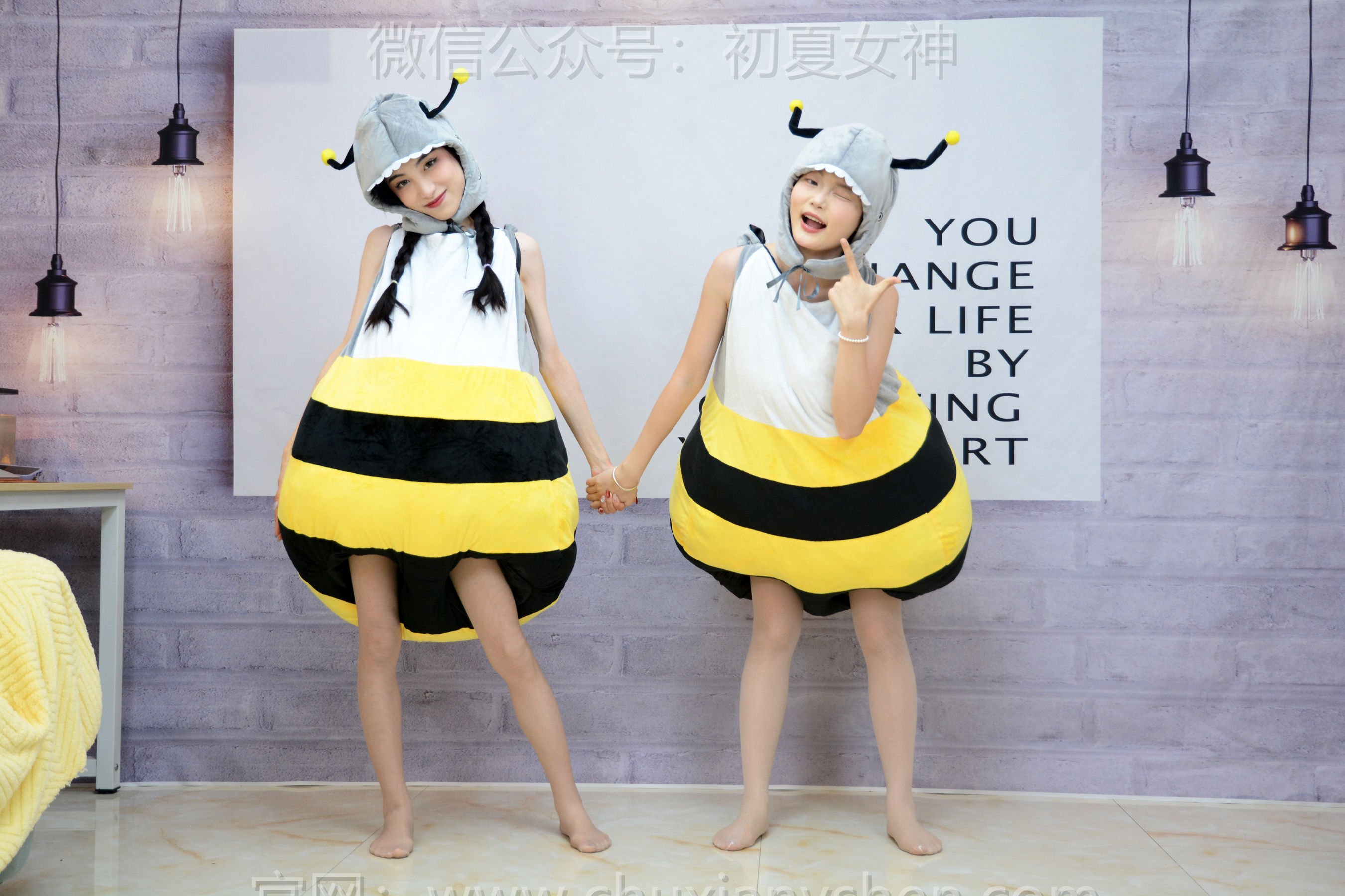 初夏女神 No.271 柒柒&双双 两只小蜜蜂/(140P)