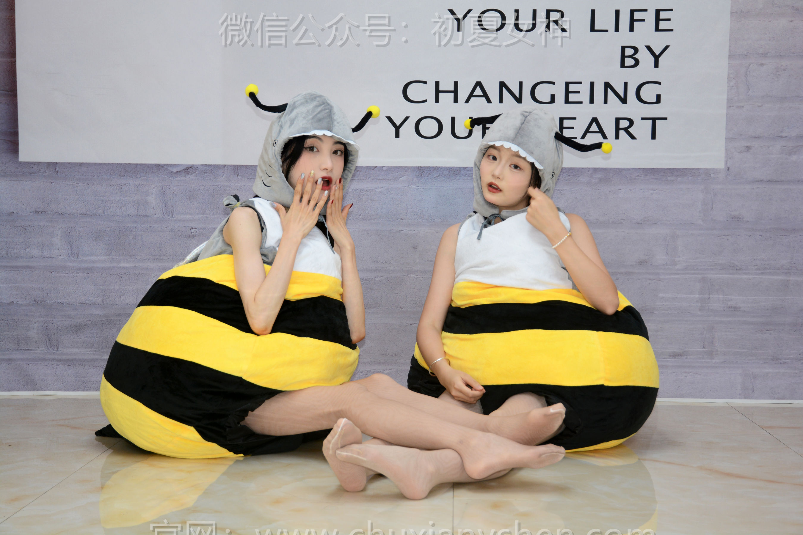 初夏女神 No.271 柒柒&双双 两只小蜜蜂/(140P)