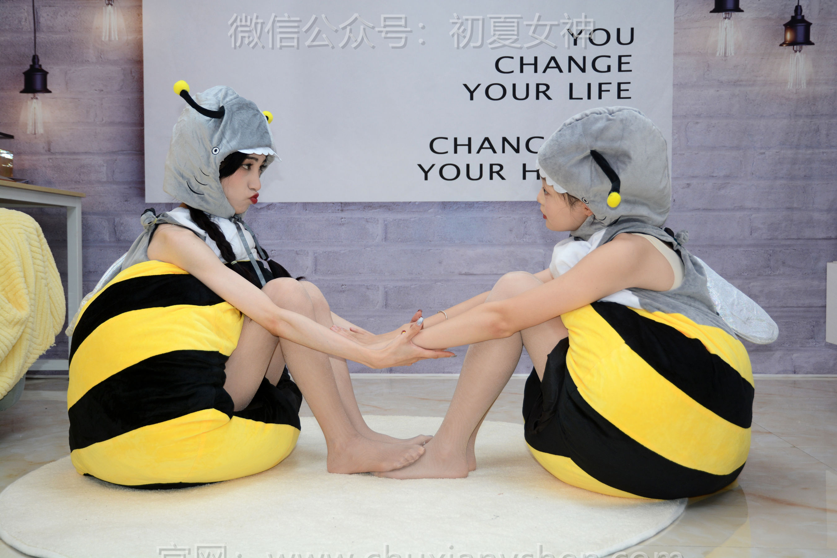 初夏女神 No.271 柒柒&双双 两只小蜜蜂/(140P)