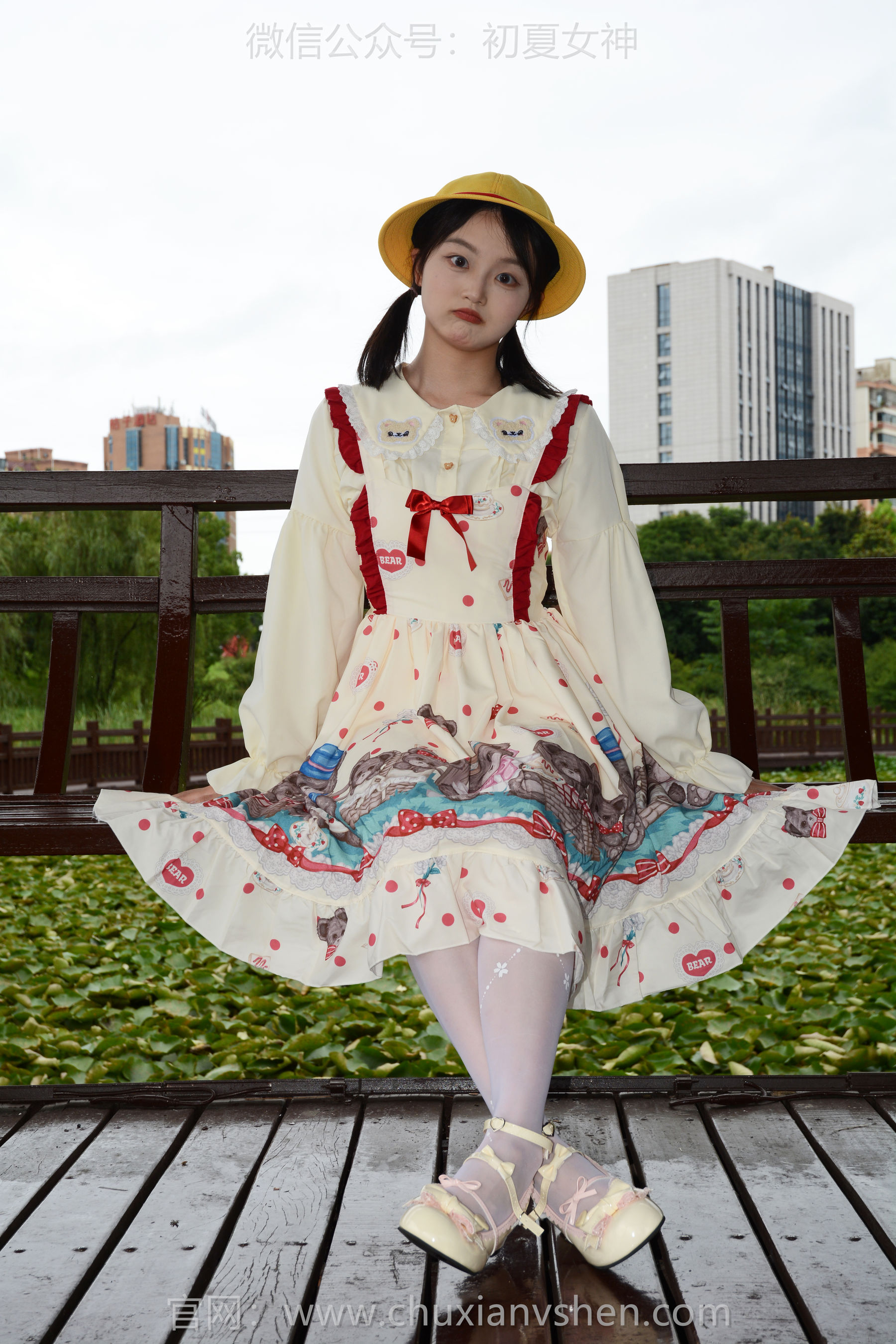 初夏女神 No.269 双双 逛游乐场/(140P)