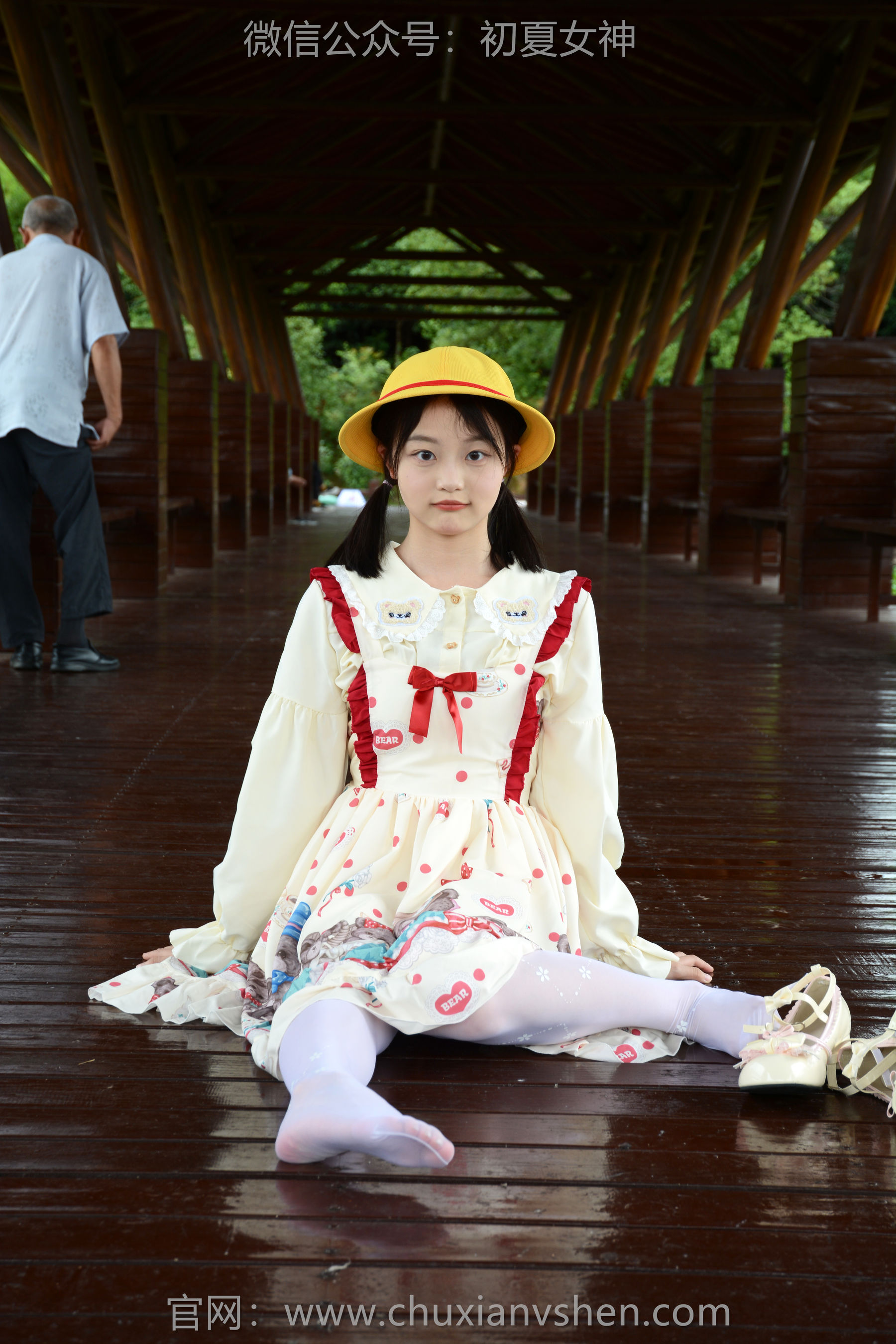 初夏女神 No.269 双双 逛游乐场/(140P)