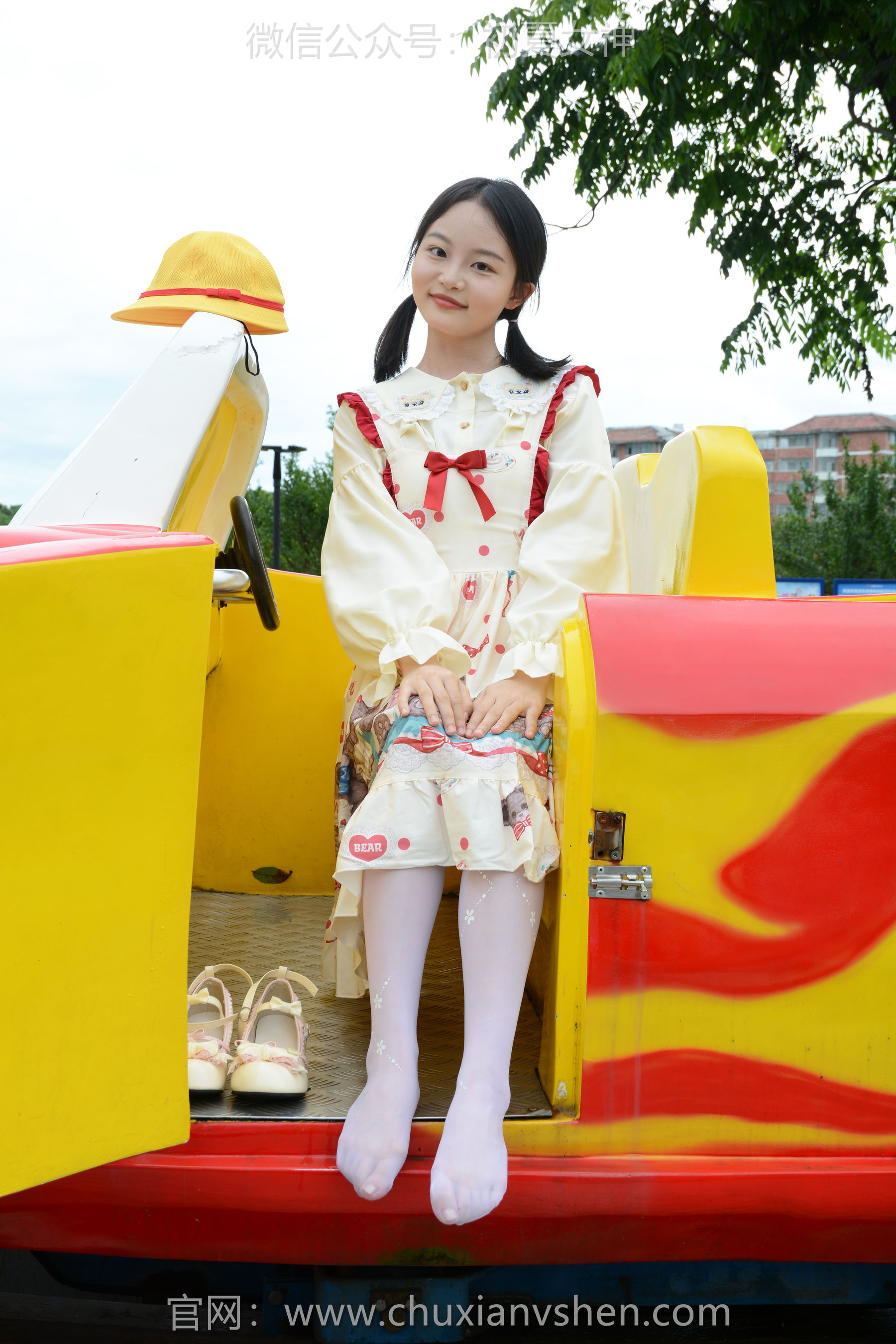 初夏女神 No.269 双双 逛游乐场/(140P)