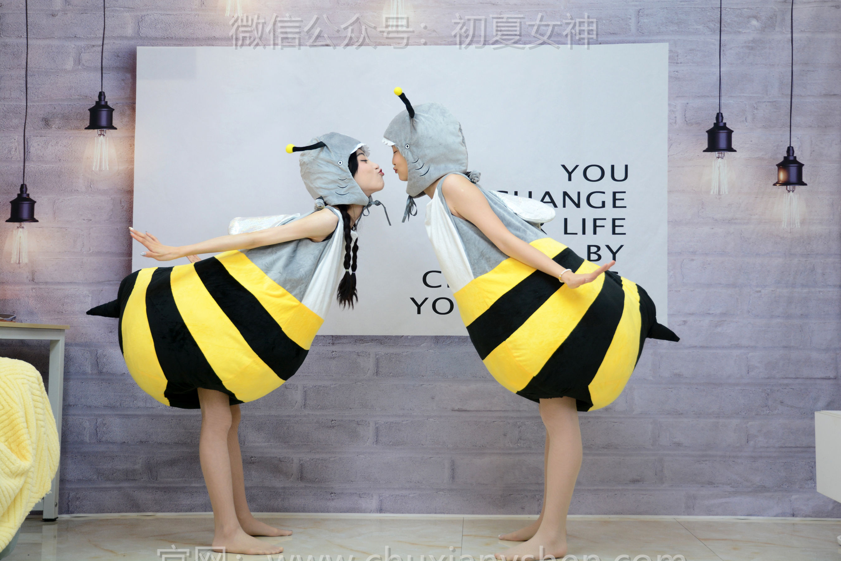 初夏女神 No.271 柒柒&双双 两只小蜜蜂/(140P)