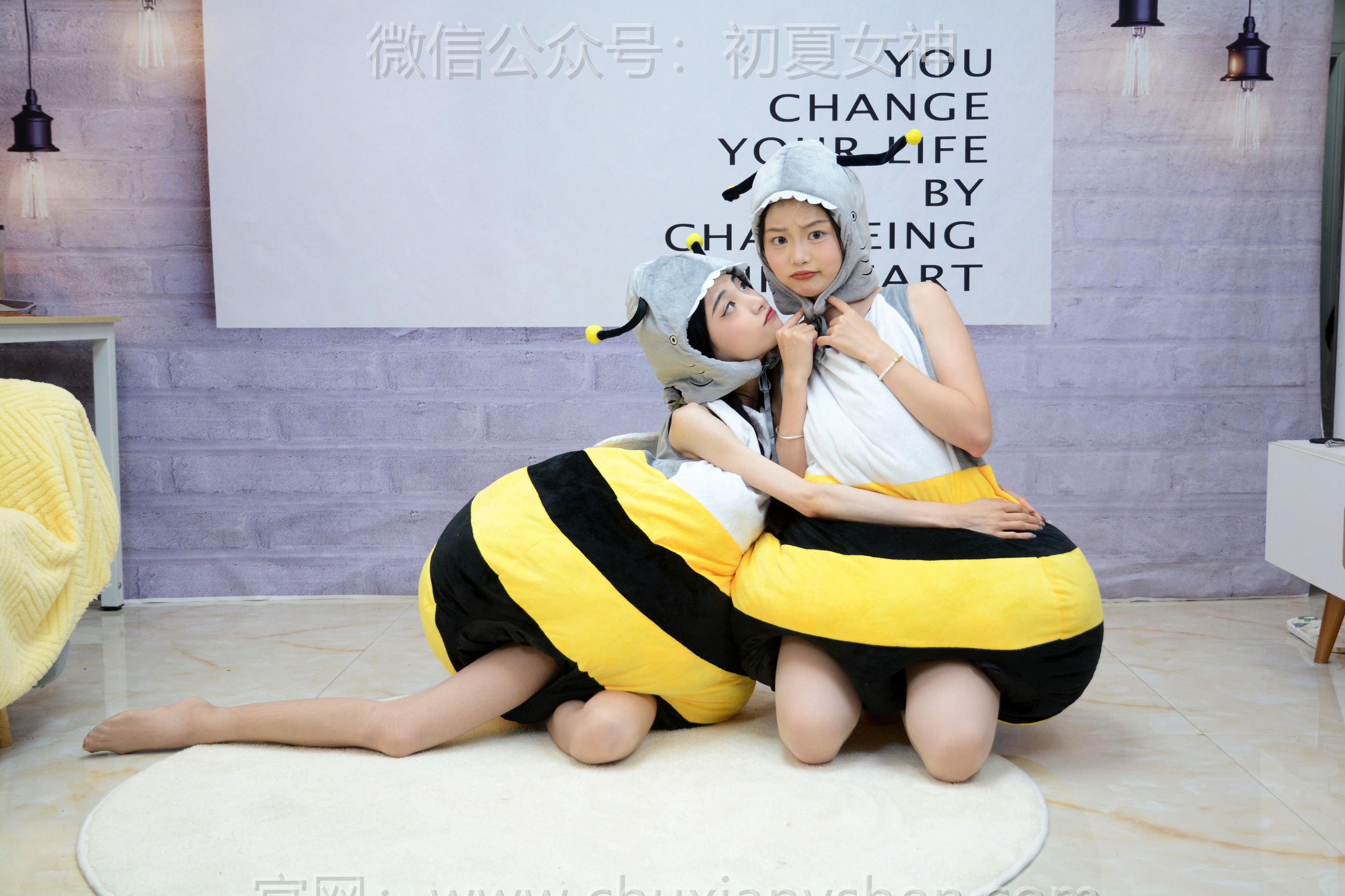 初夏女神 No.271 柒柒&双双 两只小蜜蜂/(140P)