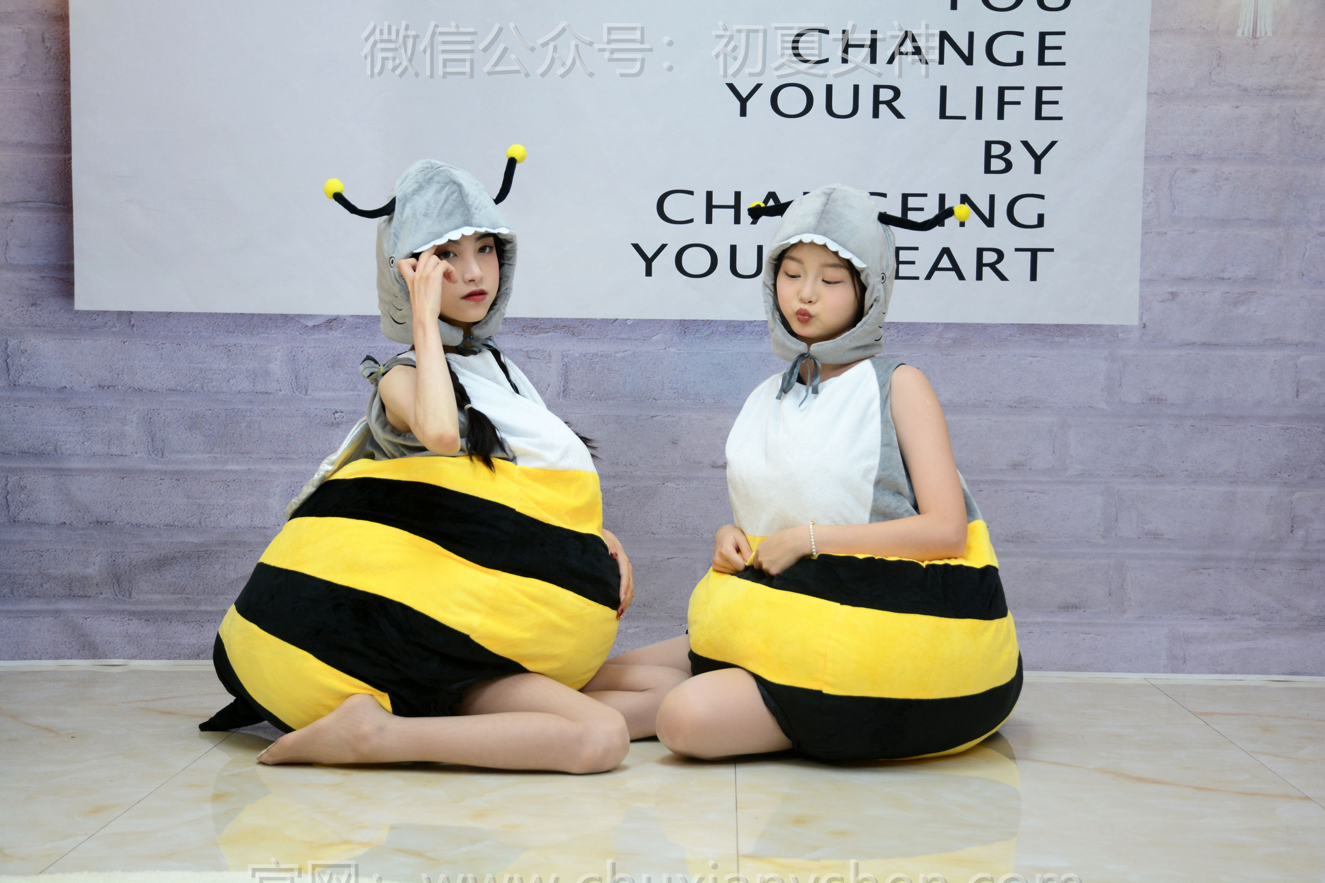 初夏女神 No.271 柒柒&双双 两只小蜜蜂/(140P)