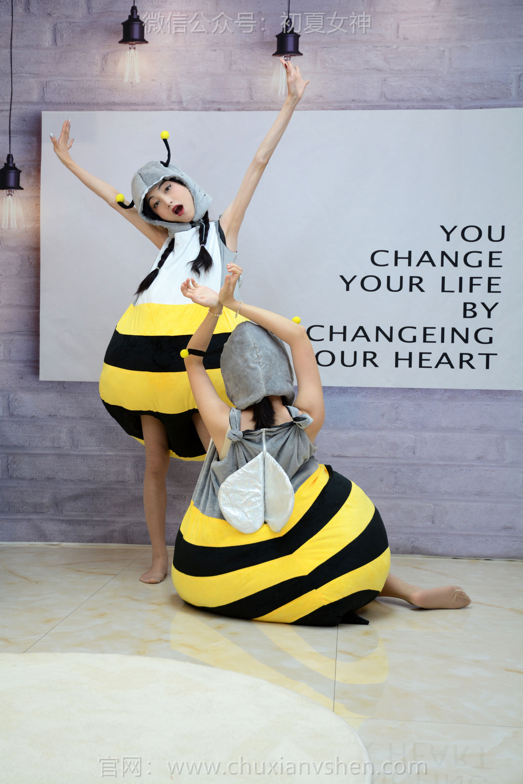 初夏女神 No.271 柒柒&双双 两只小蜜蜂/(140P)