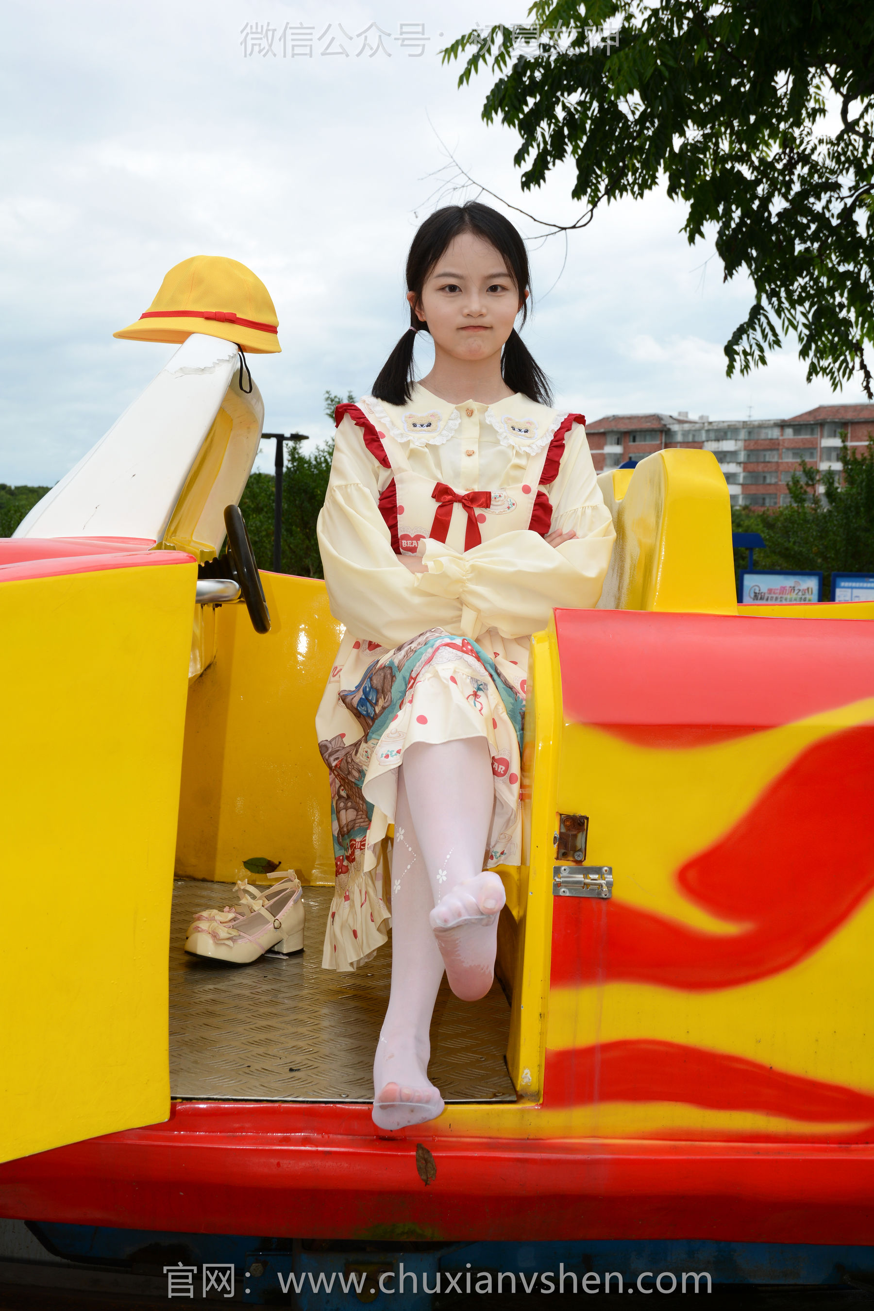 初夏女神 No.269 双双 逛游乐场/(140P)