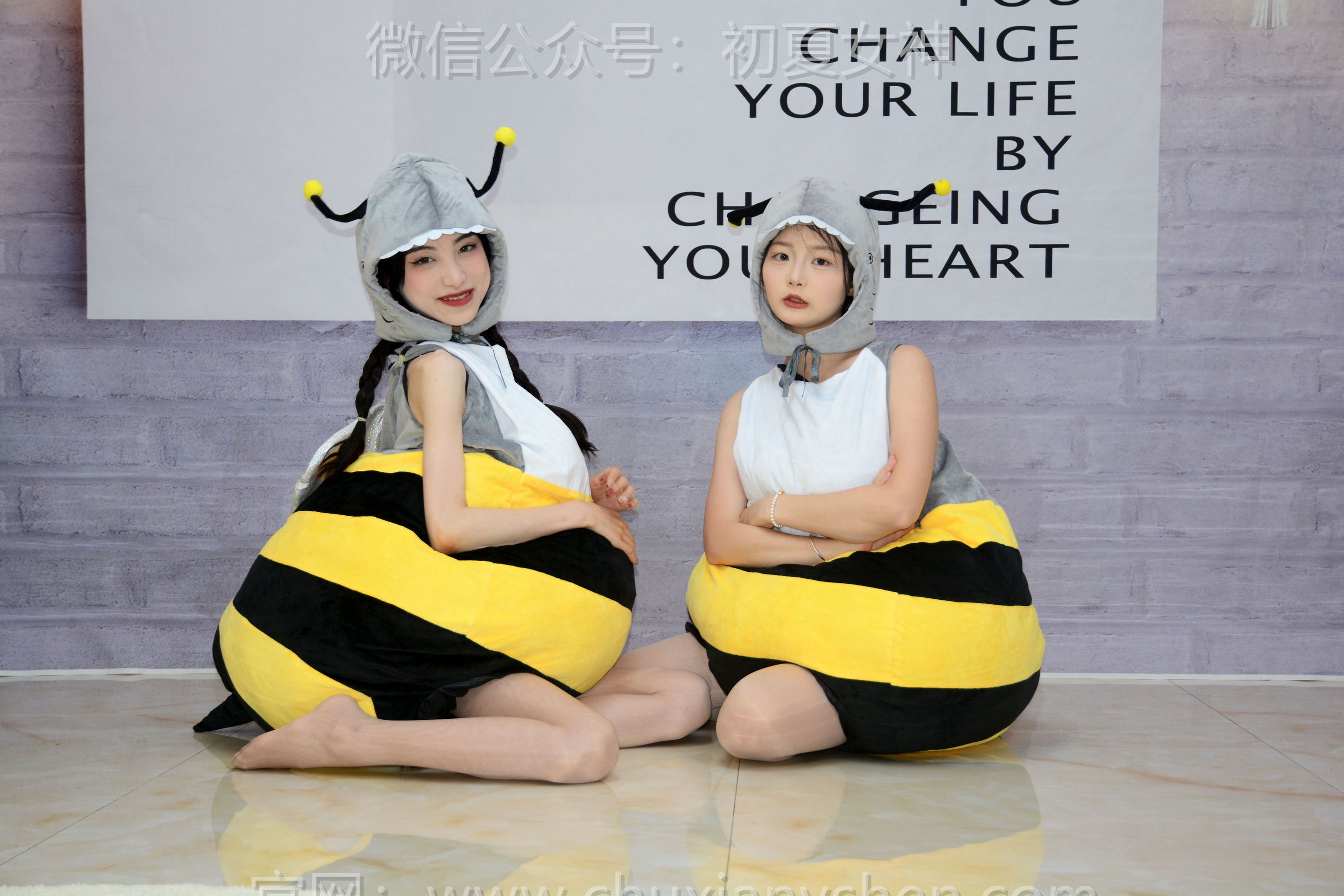 初夏女神 No.271 柒柒&双双 两只小蜜蜂/(140P)