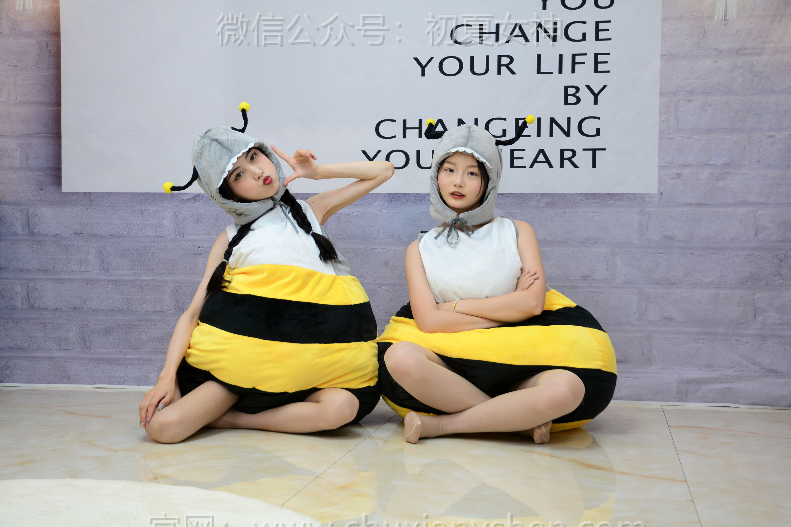 初夏女神 No.271 柒柒&双双 两只小蜜蜂/(140P)