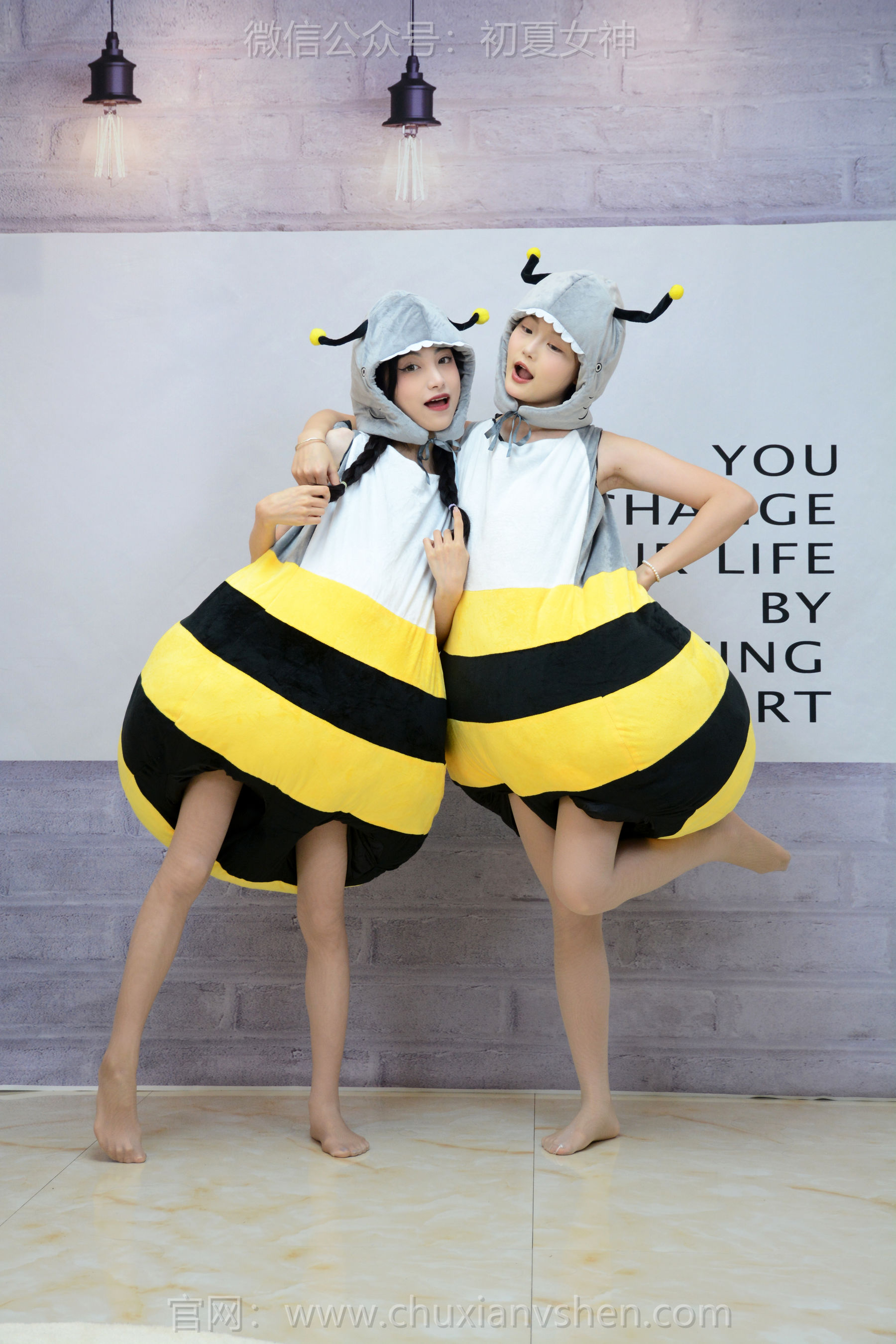 初夏女神 No.271 柒柒&双双 两只小蜜蜂/(140P)