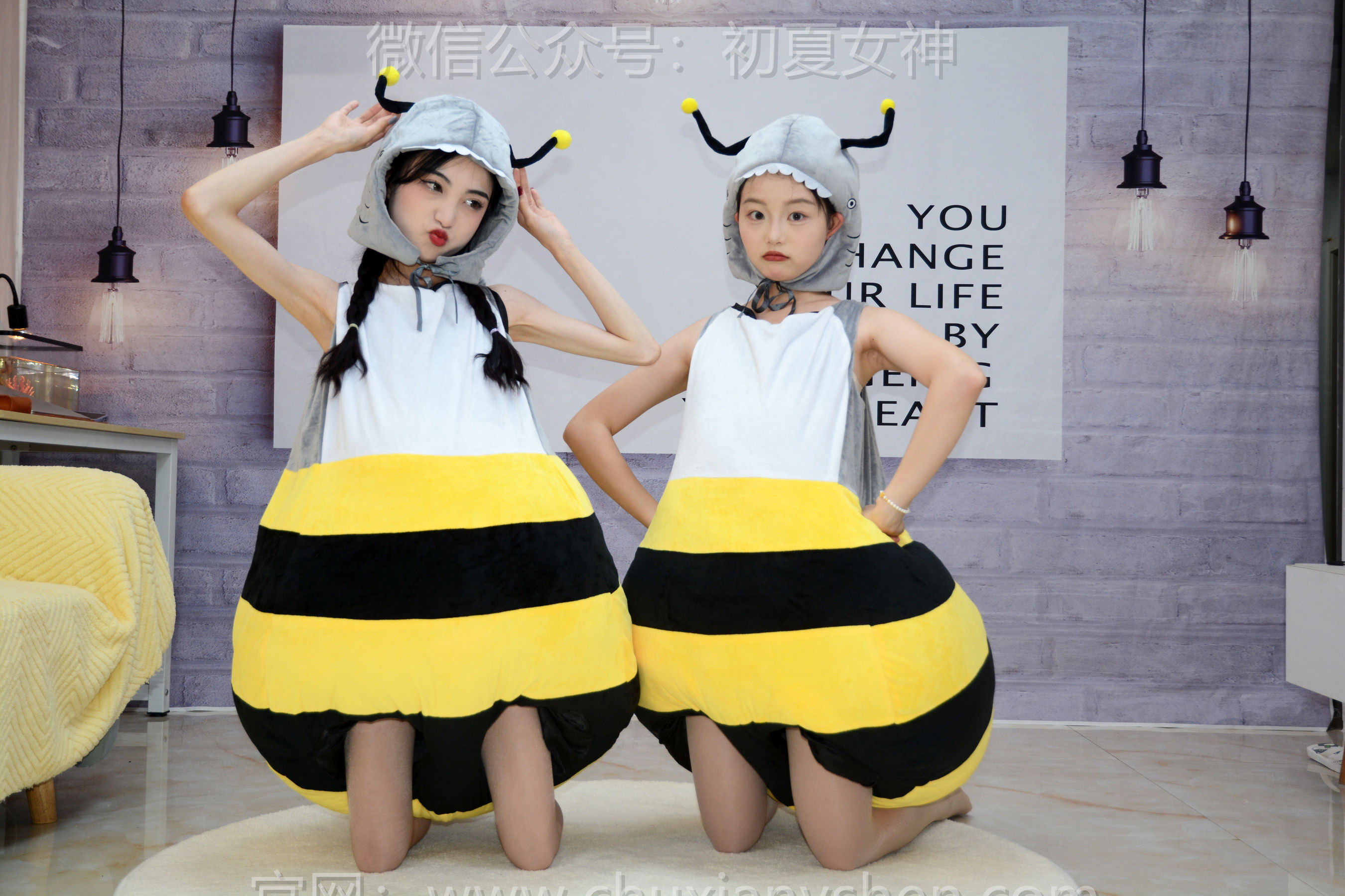 初夏女神 No.271 柒柒&双双 两只小蜜蜂/(140P)