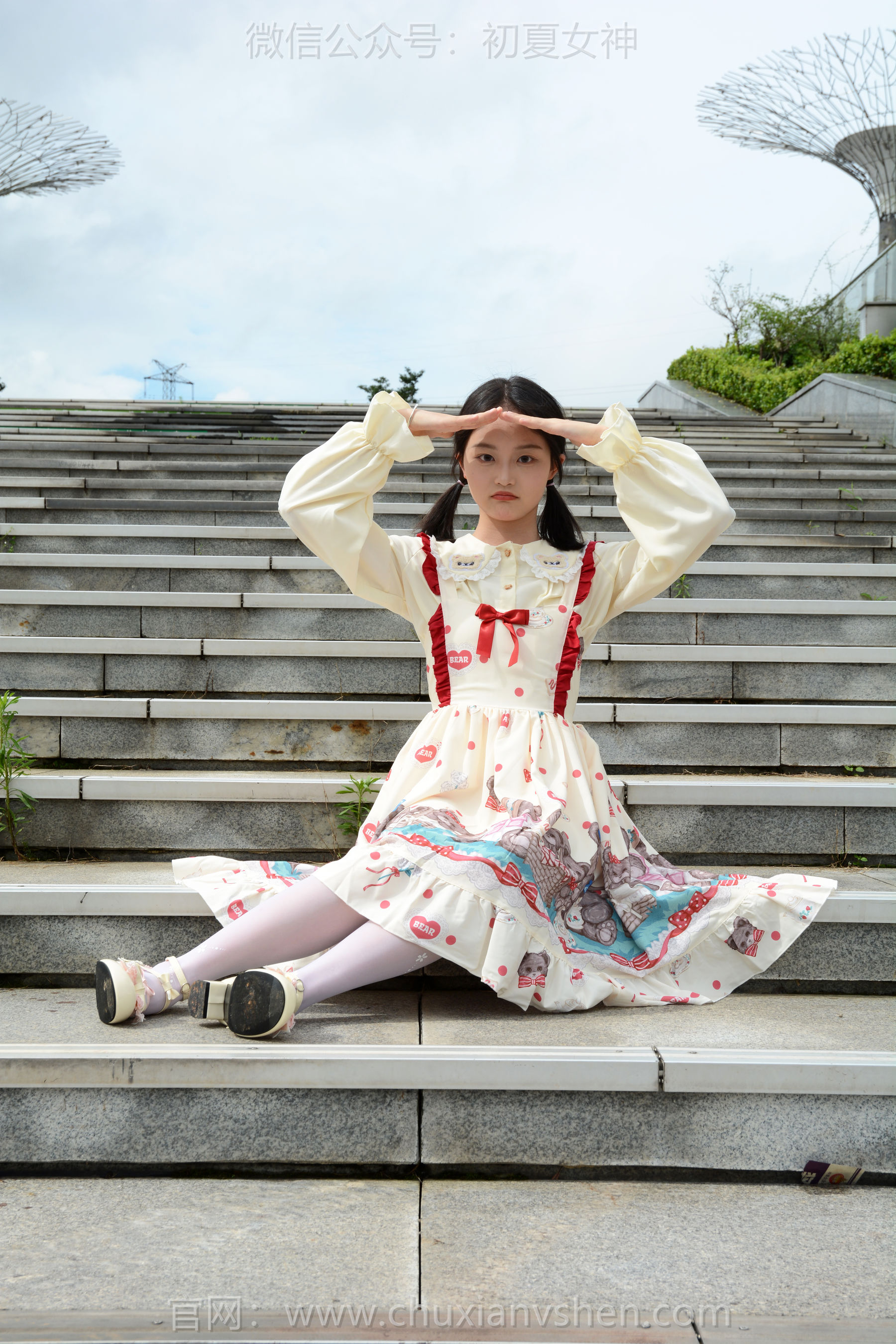 初夏女神 No.269 双双 逛游乐场/(140P)