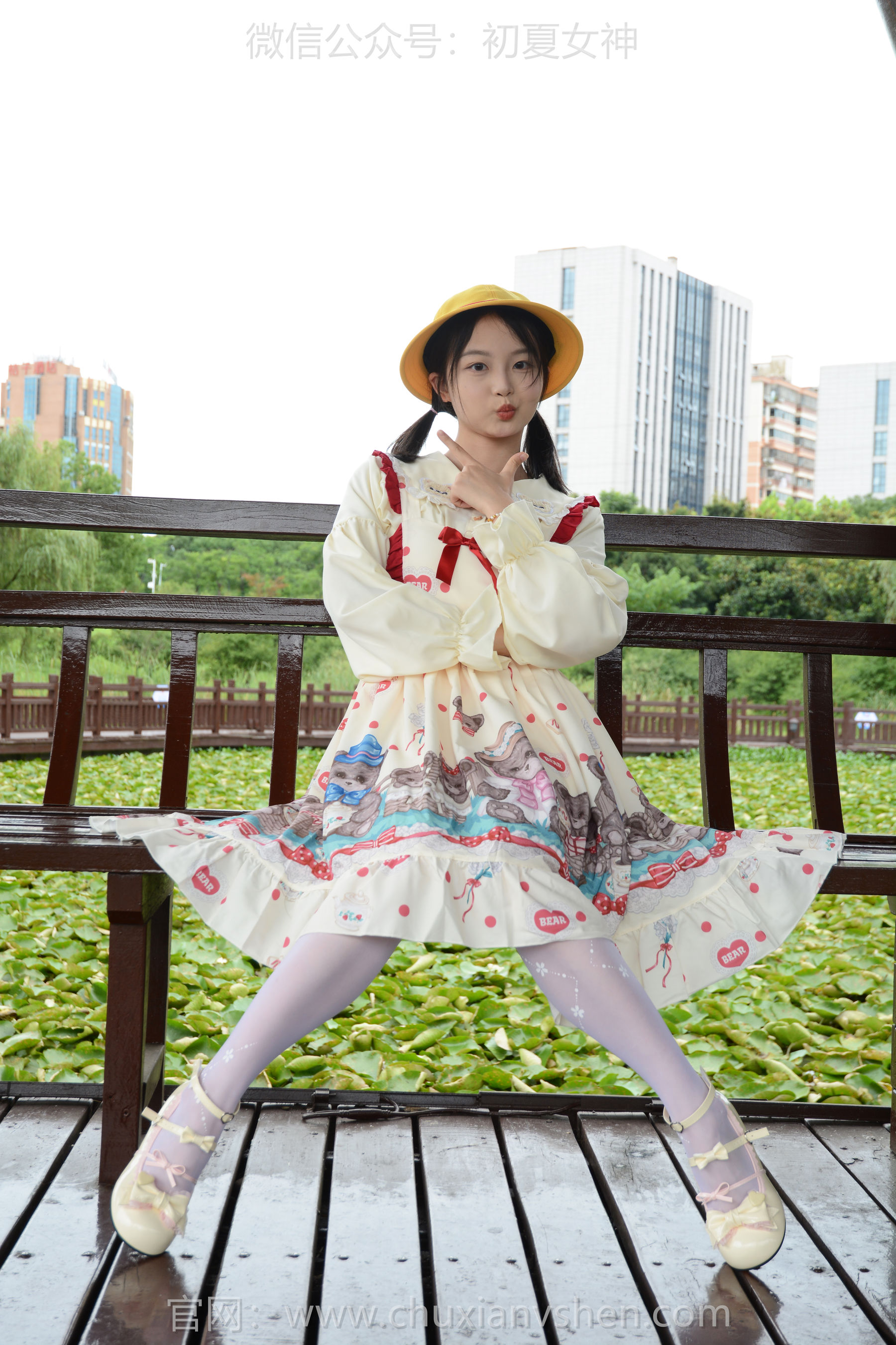 初夏女神 No.269 双双 逛游乐场/(140P)