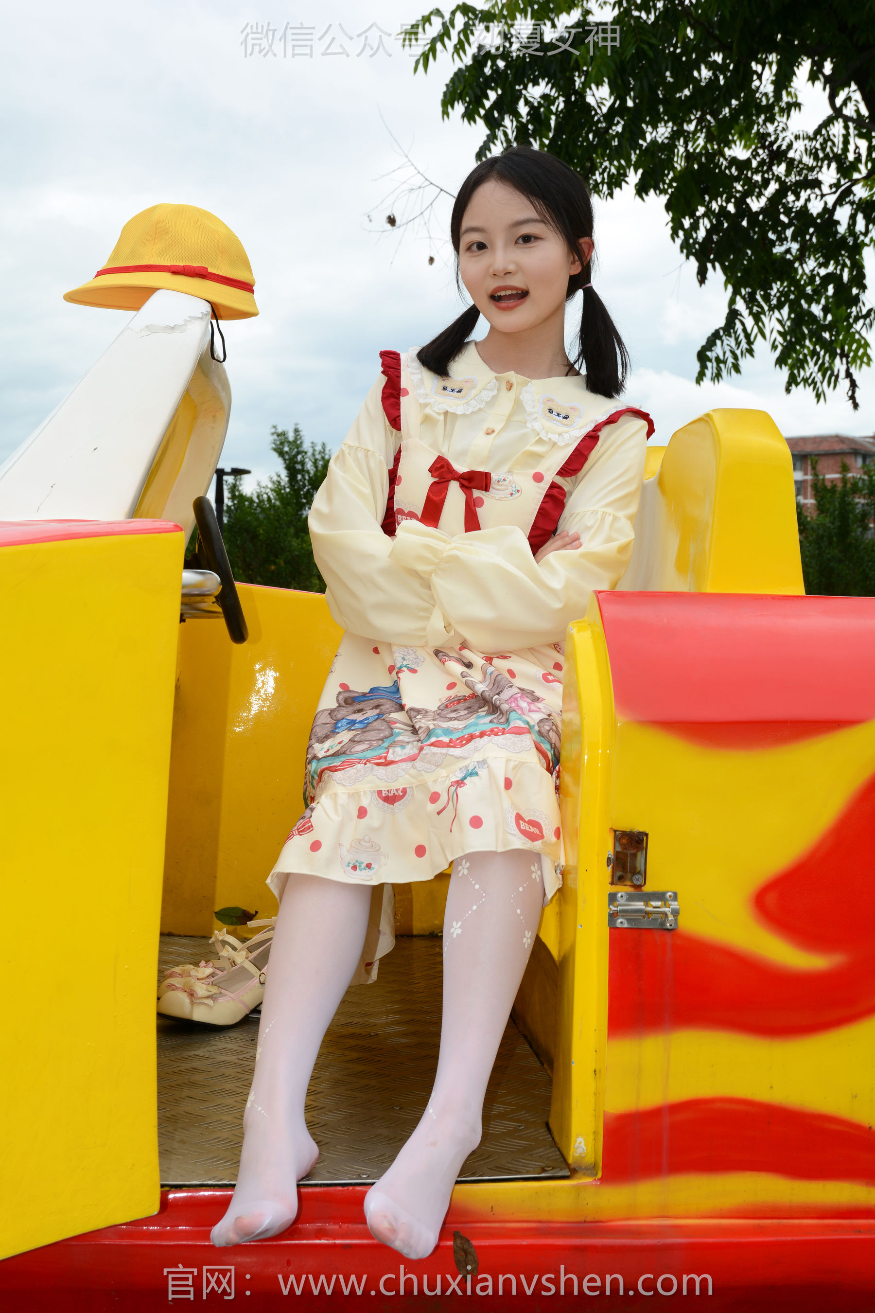 初夏女神 No.269 双双 逛游乐场/(140P)