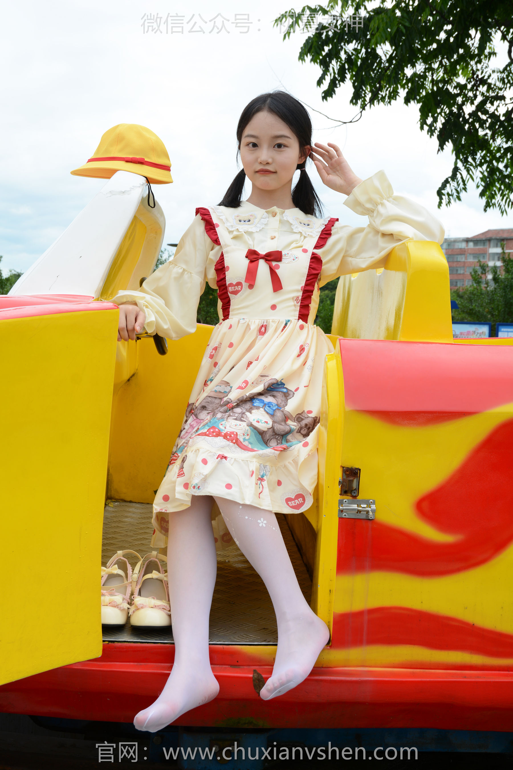 初夏女神 No.269 双双 逛游乐场/(140P)