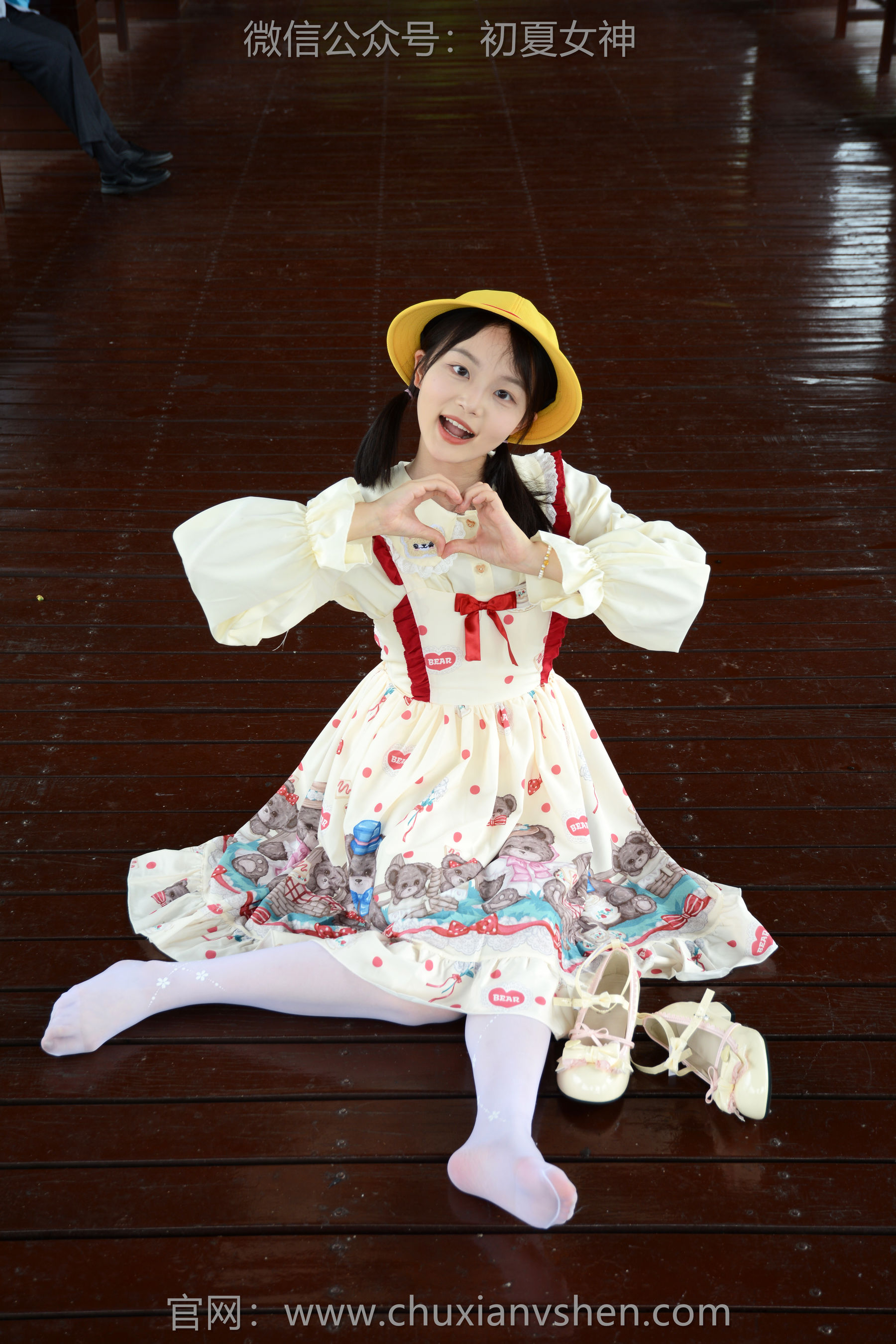 初夏女神 No.269 双双 逛游乐场/(140P)