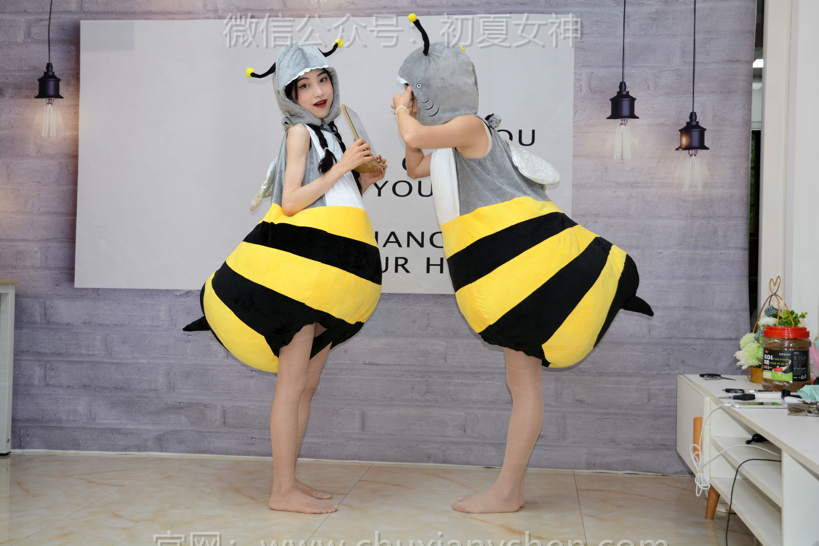 初夏女神 No.271 柒柒&双双 两只小蜜蜂/(140P)