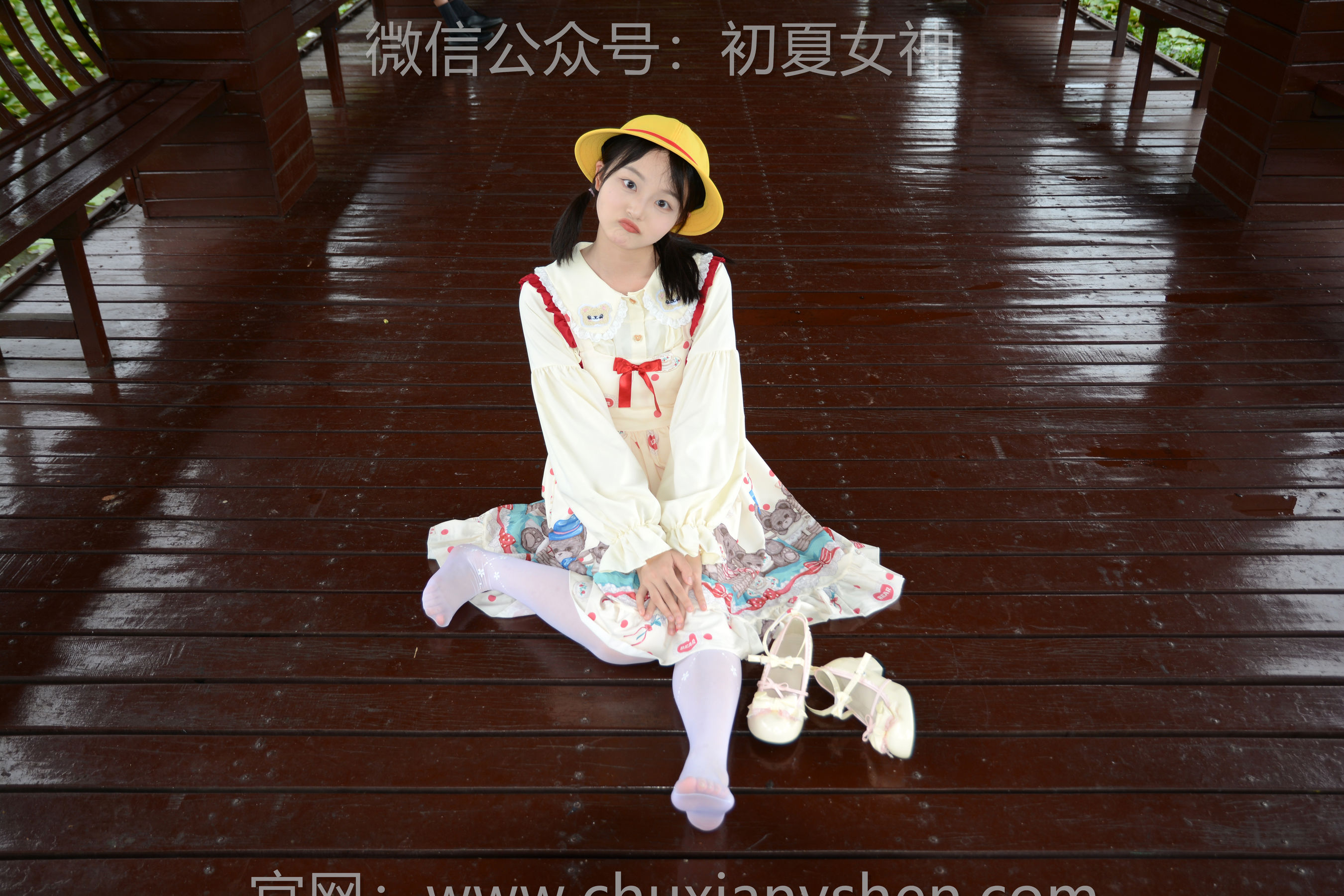 初夏女神 No.269 双双 逛游乐场/(140P)