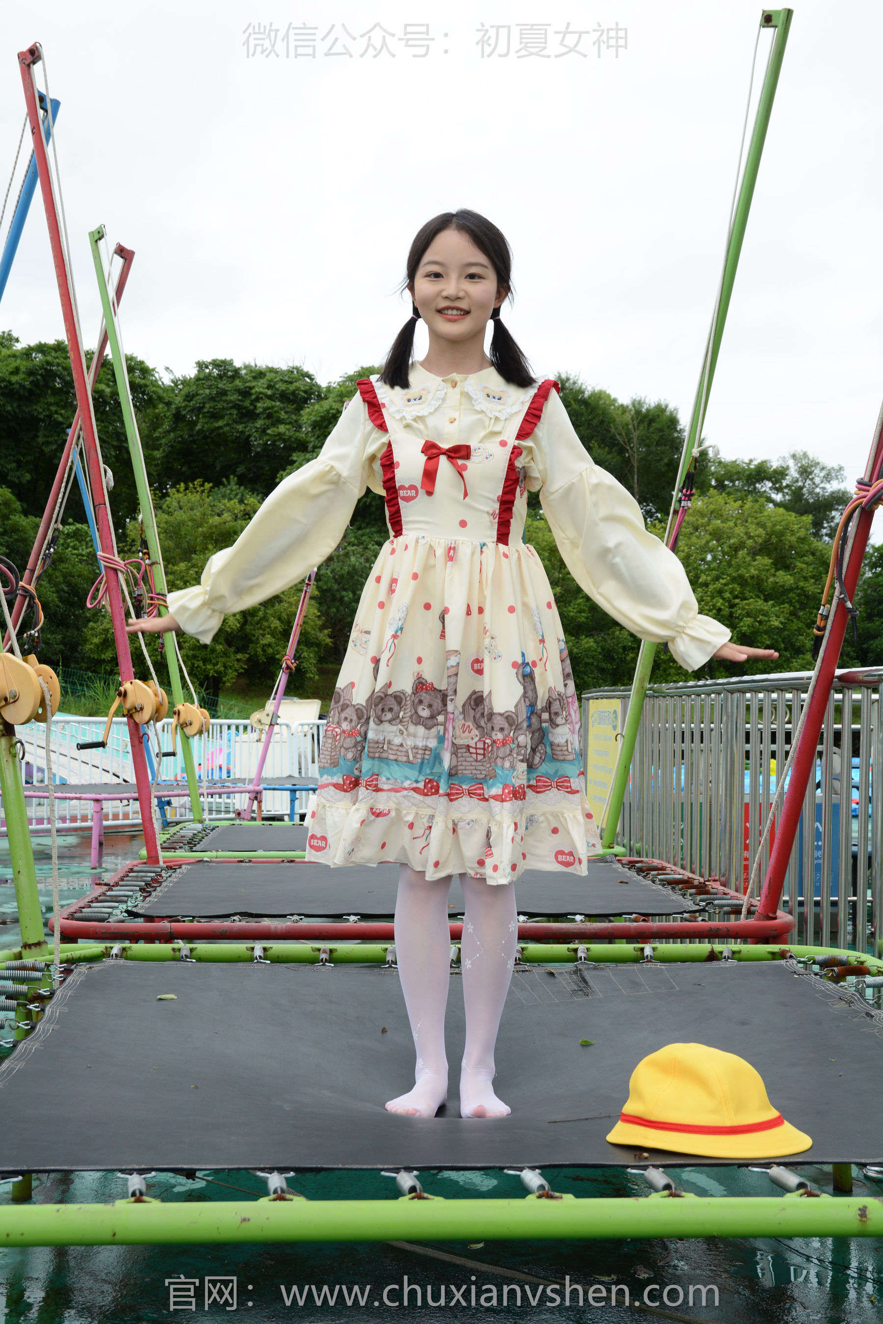 初夏女神 No.269 双双 逛游乐场/(140P)