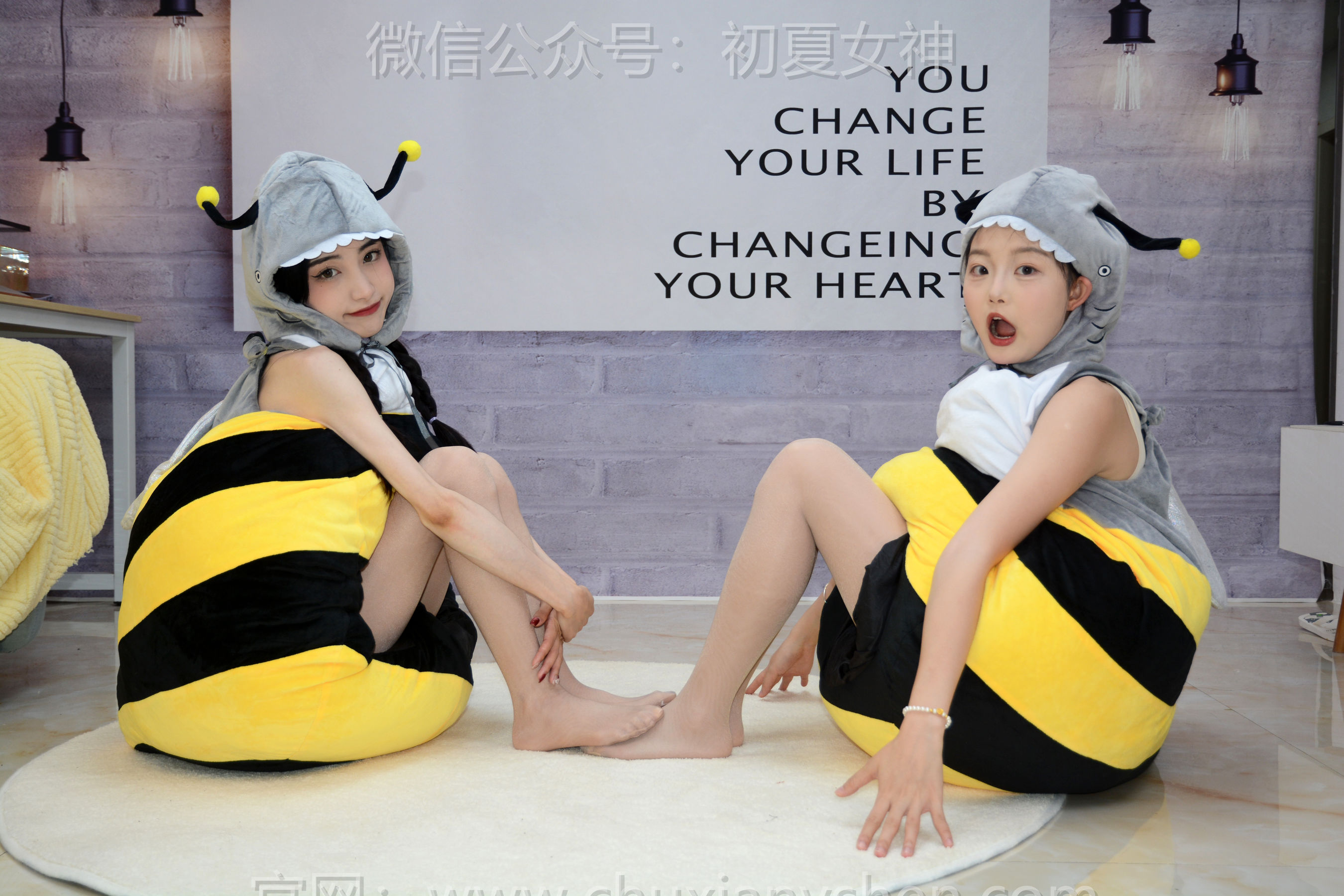 初夏女神 No.271 柒柒&双双 两只小蜜蜂/(140P)