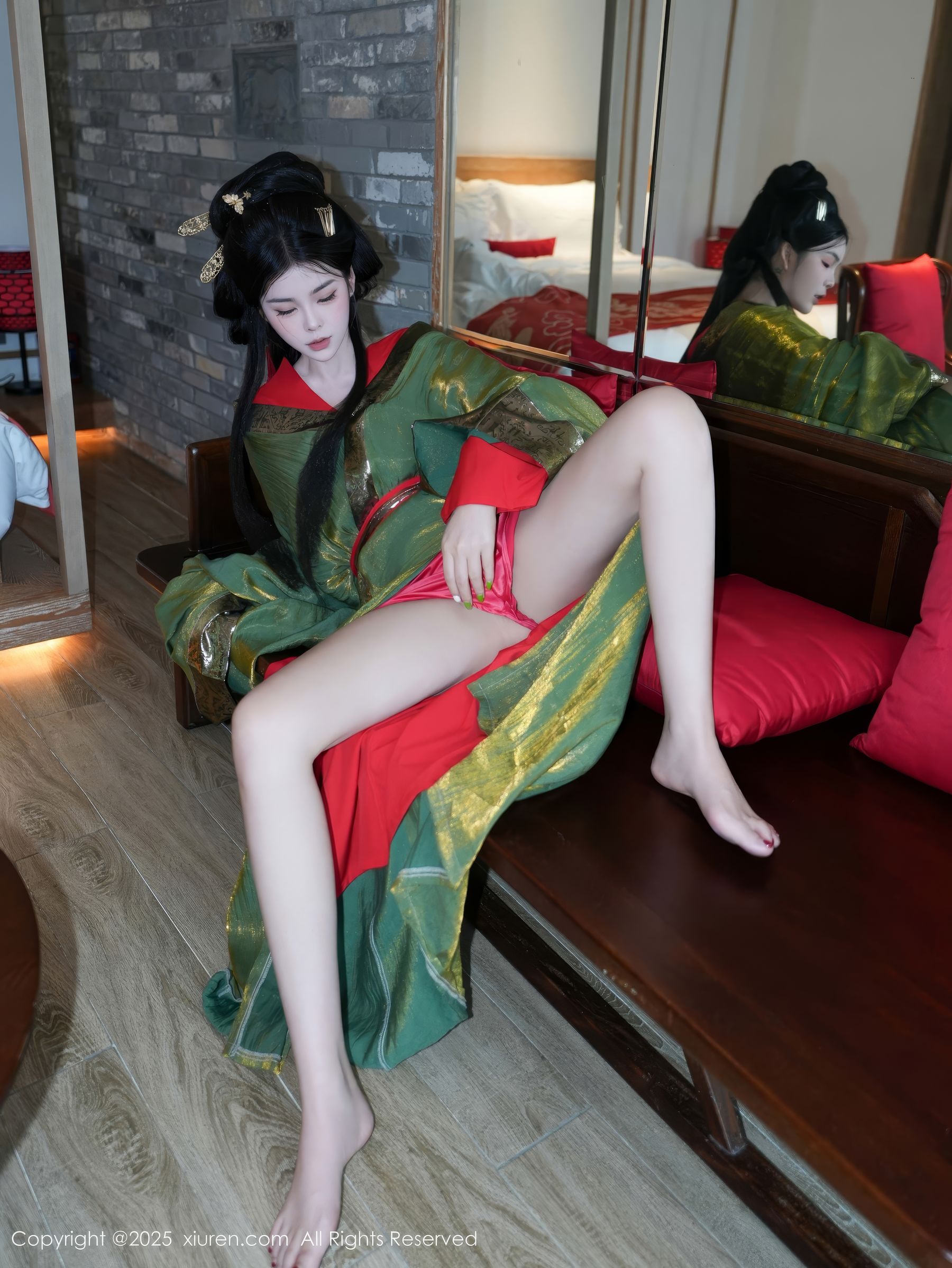 [秀人XiuRen] 2025.04.09 No.10126 雪糕CiCi/(68P)