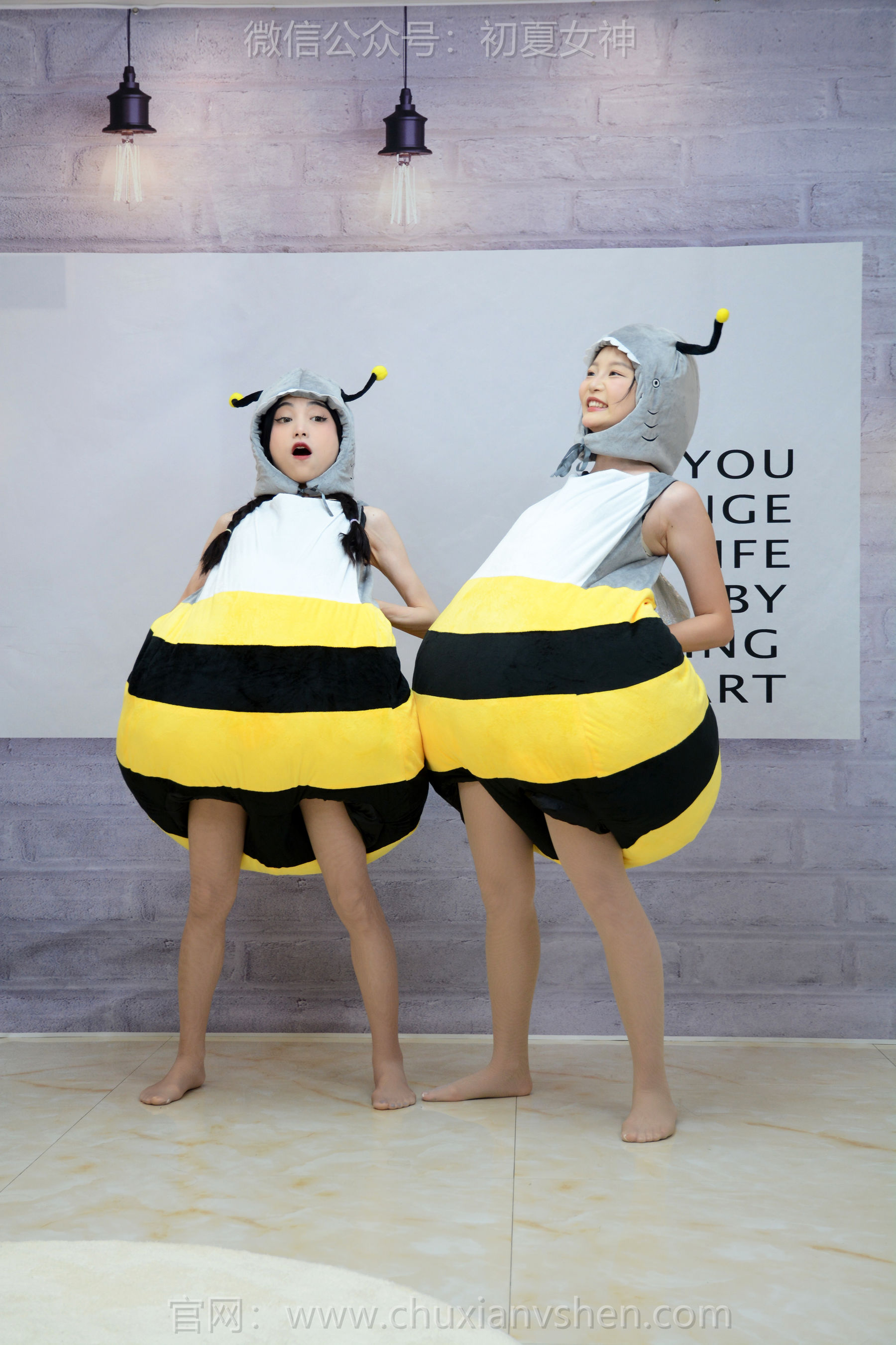 初夏女神 No.271 柒柒&双双 两只小蜜蜂/(140P)