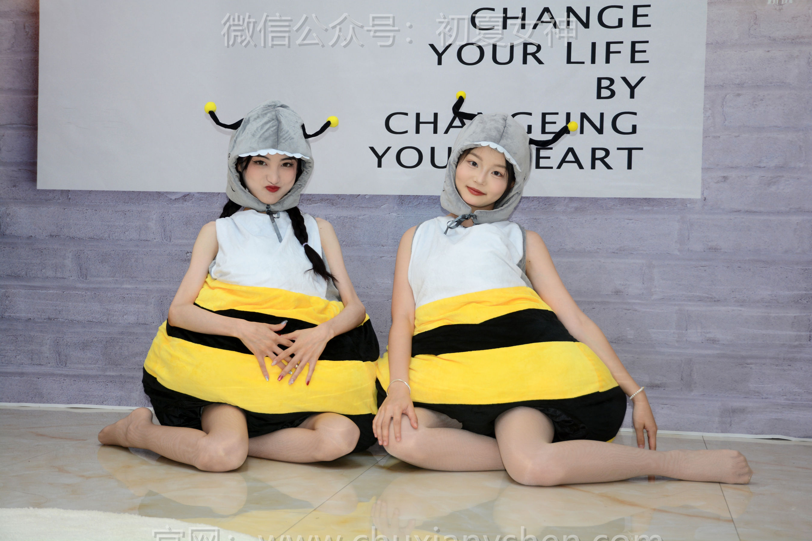 初夏女神 No.271 柒柒&双双 两只小蜜蜂/(140P)