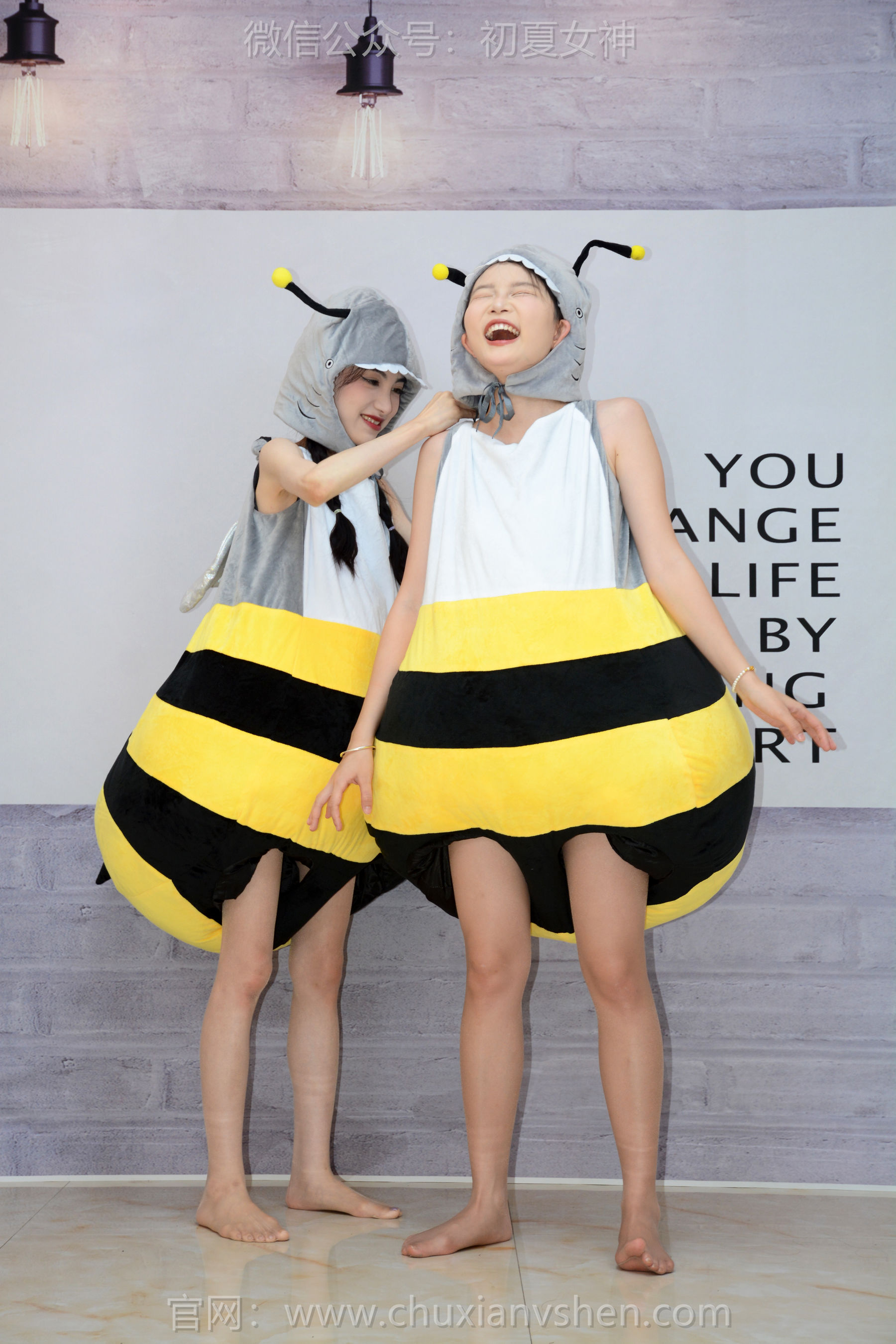 初夏女神 No.271 柒柒&双双 两只小蜜蜂/(140P)