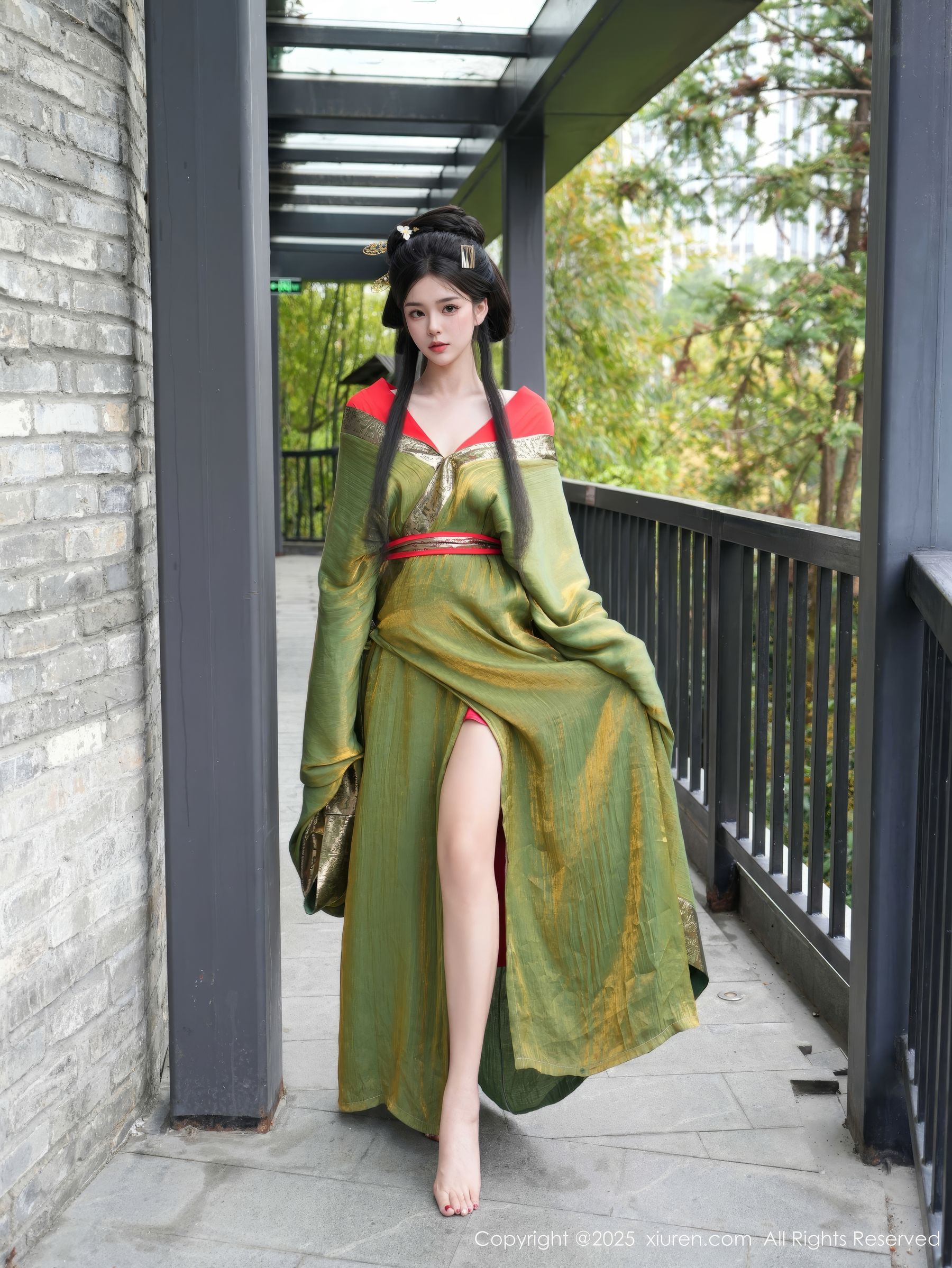 [秀人XiuRen] 2025.04.09 No.10126 雪糕CiCi/(68P)