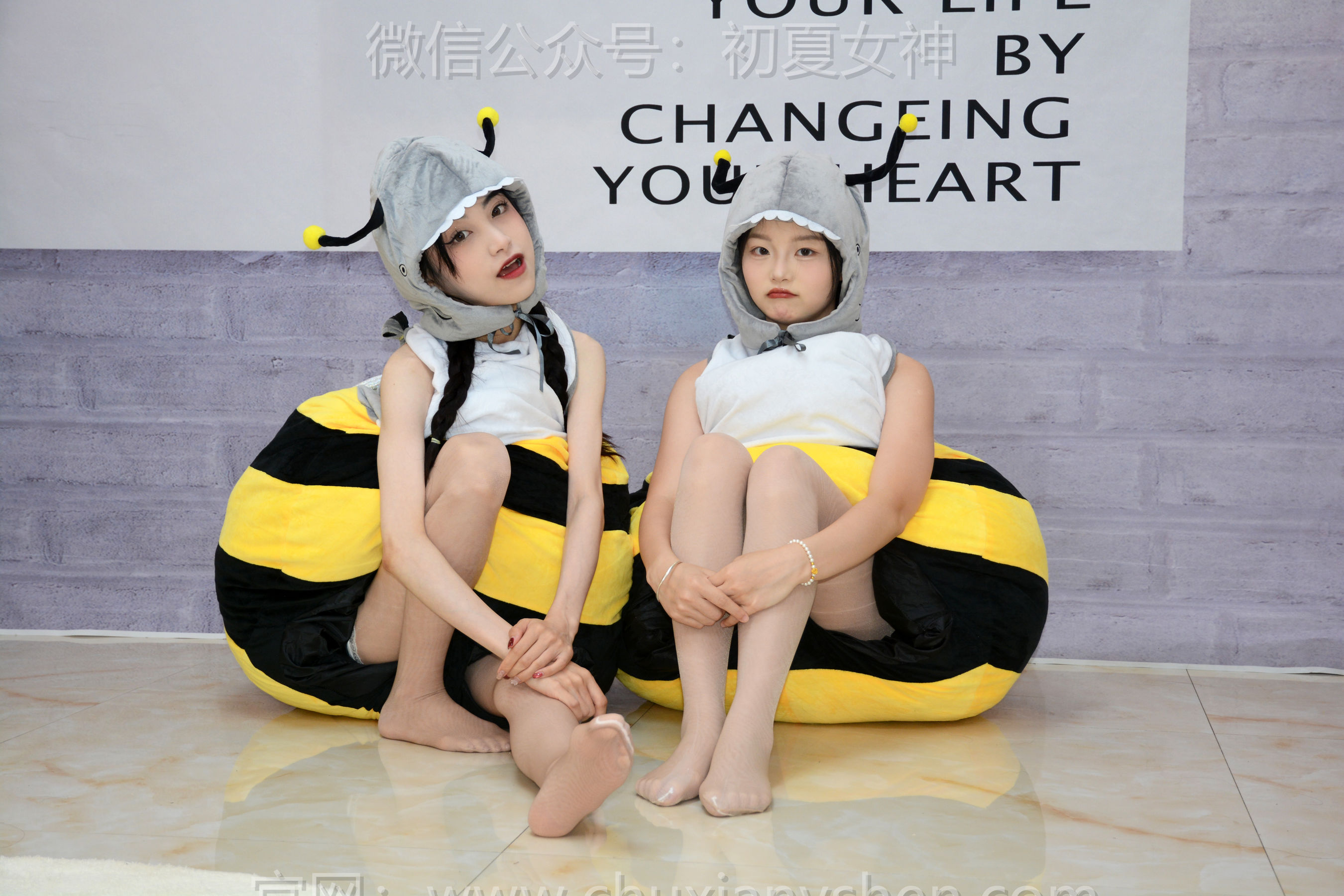 初夏女神 No.271 柒柒&双双 两只小蜜蜂/(140P)