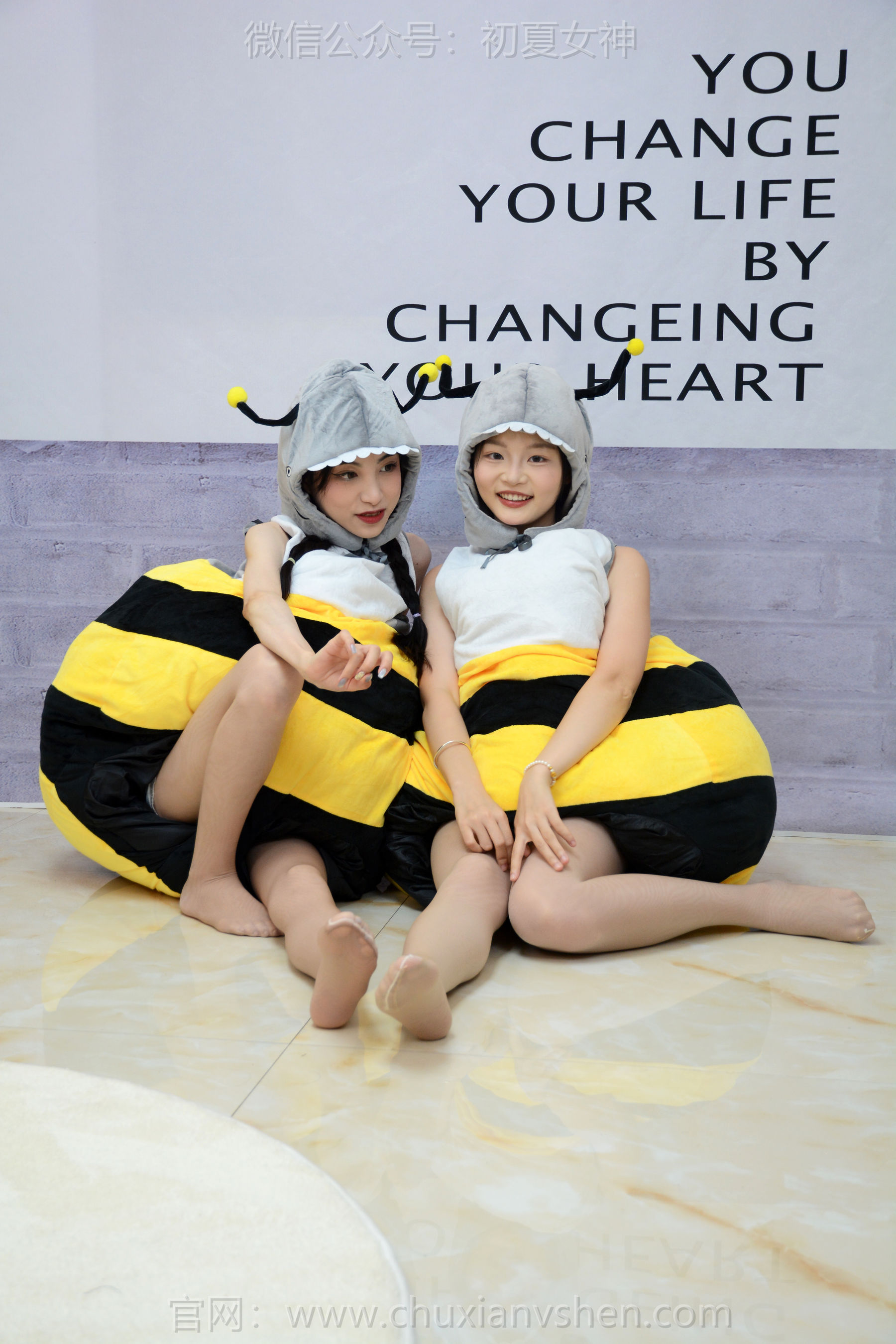 初夏女神 No.271 柒柒&双双 两只小蜜蜂/(140P)