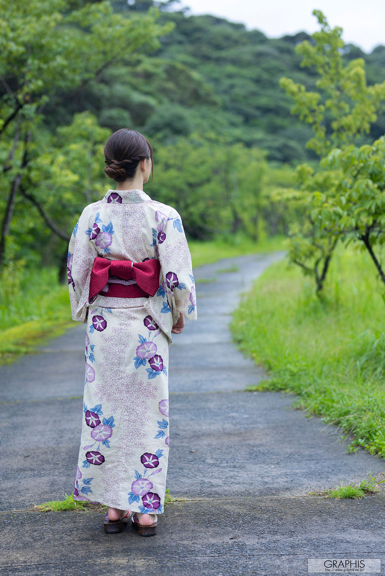 [Graphis Gals] NO.560 Akari Mitani 美谷朱里 Vermilion/(59P)