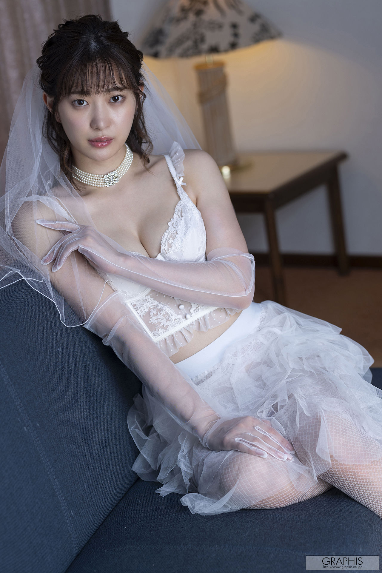 [Graphis Gals] NO.560 Akari Mitani 美谷朱里 Vermilion/(59P)