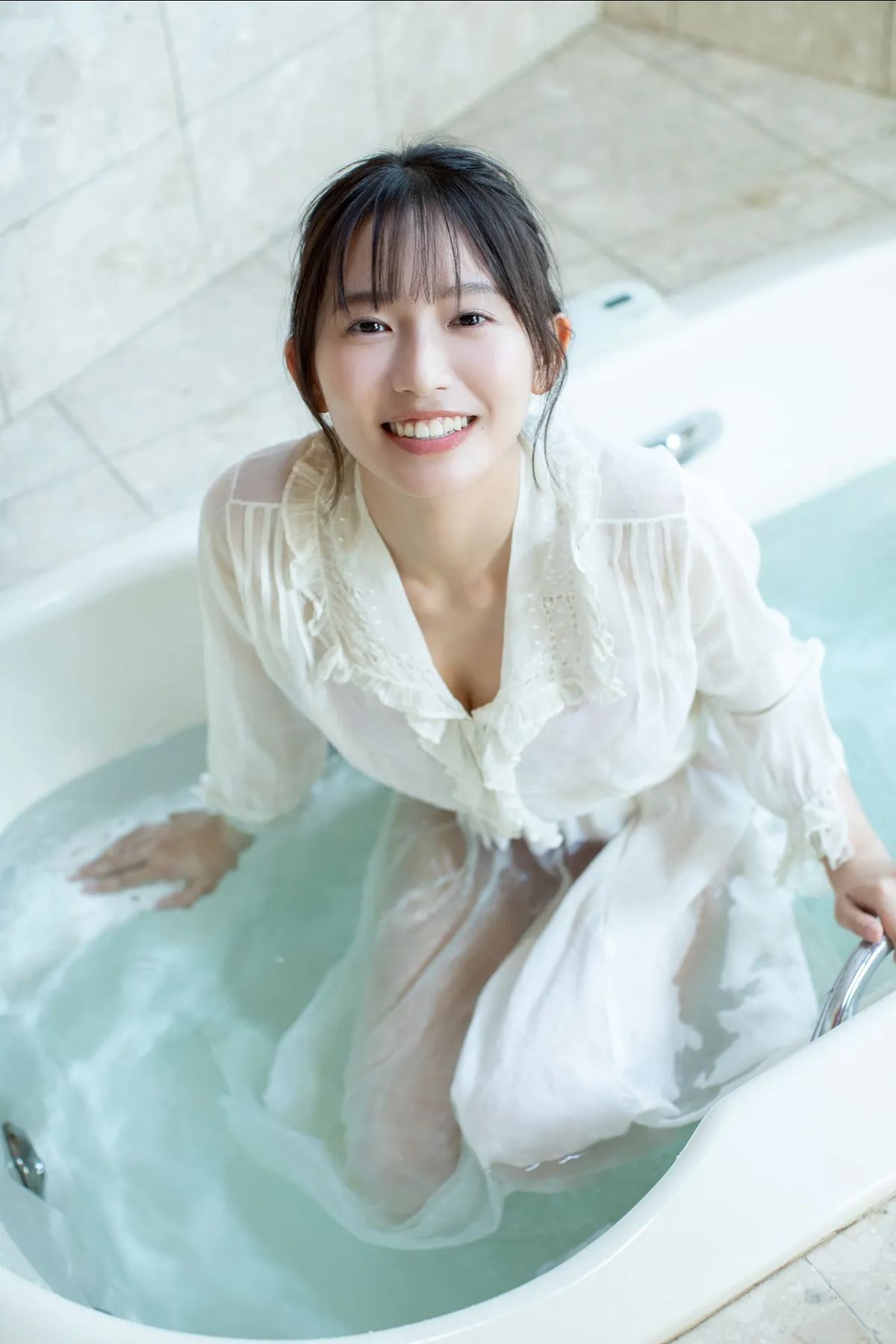 志田音々- ひみつ/(74P)